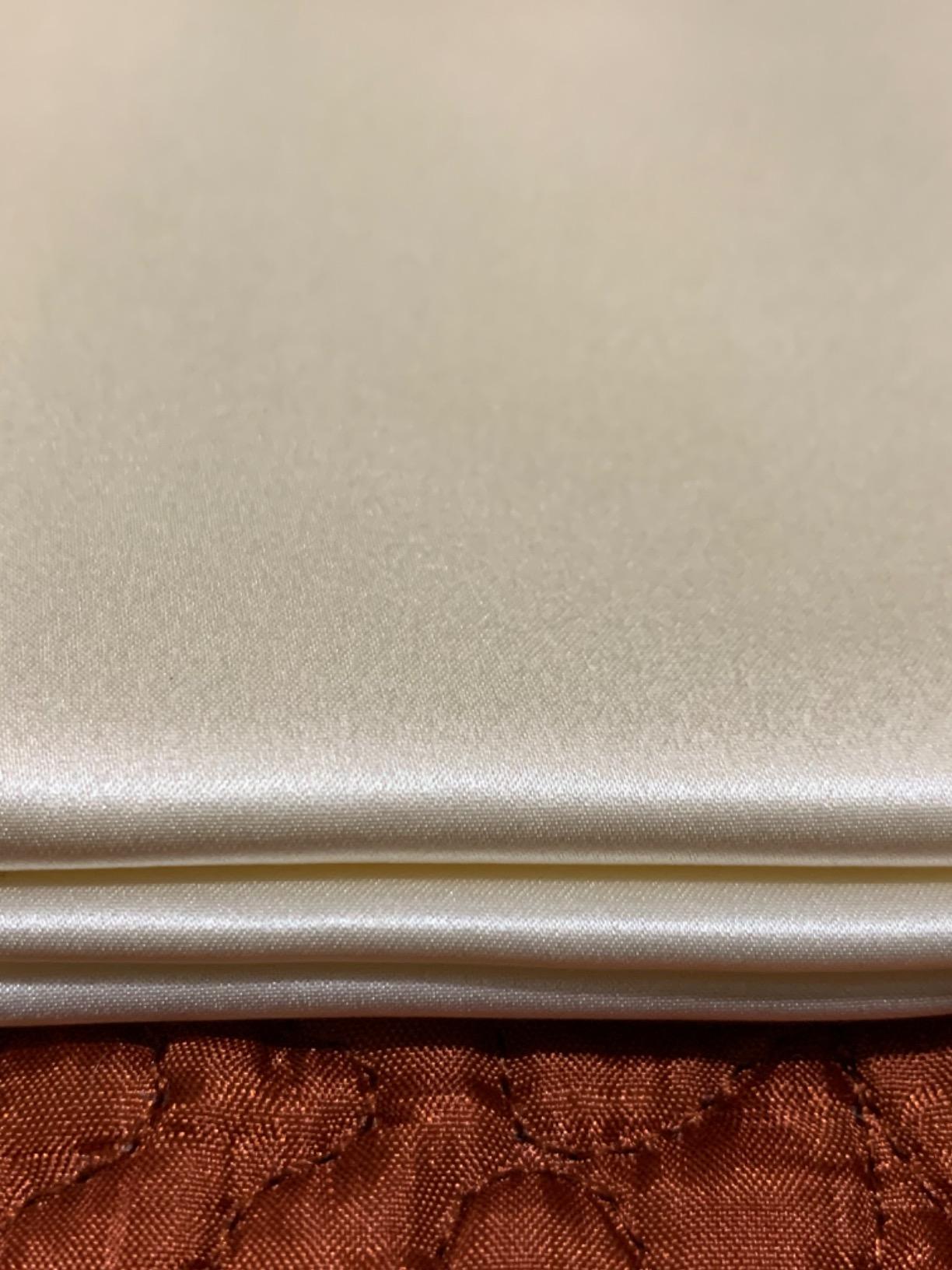 Tafts Pillow Cases - 22mm 100% Pure Mulberry 6A Silk Pillowcase for Hair & Skin with Zipper Closure, Cooling, Natural, Organic, Double Sided Silk Pillow Case (Ivory White, Queen 20x30 1pc) customer photo 2