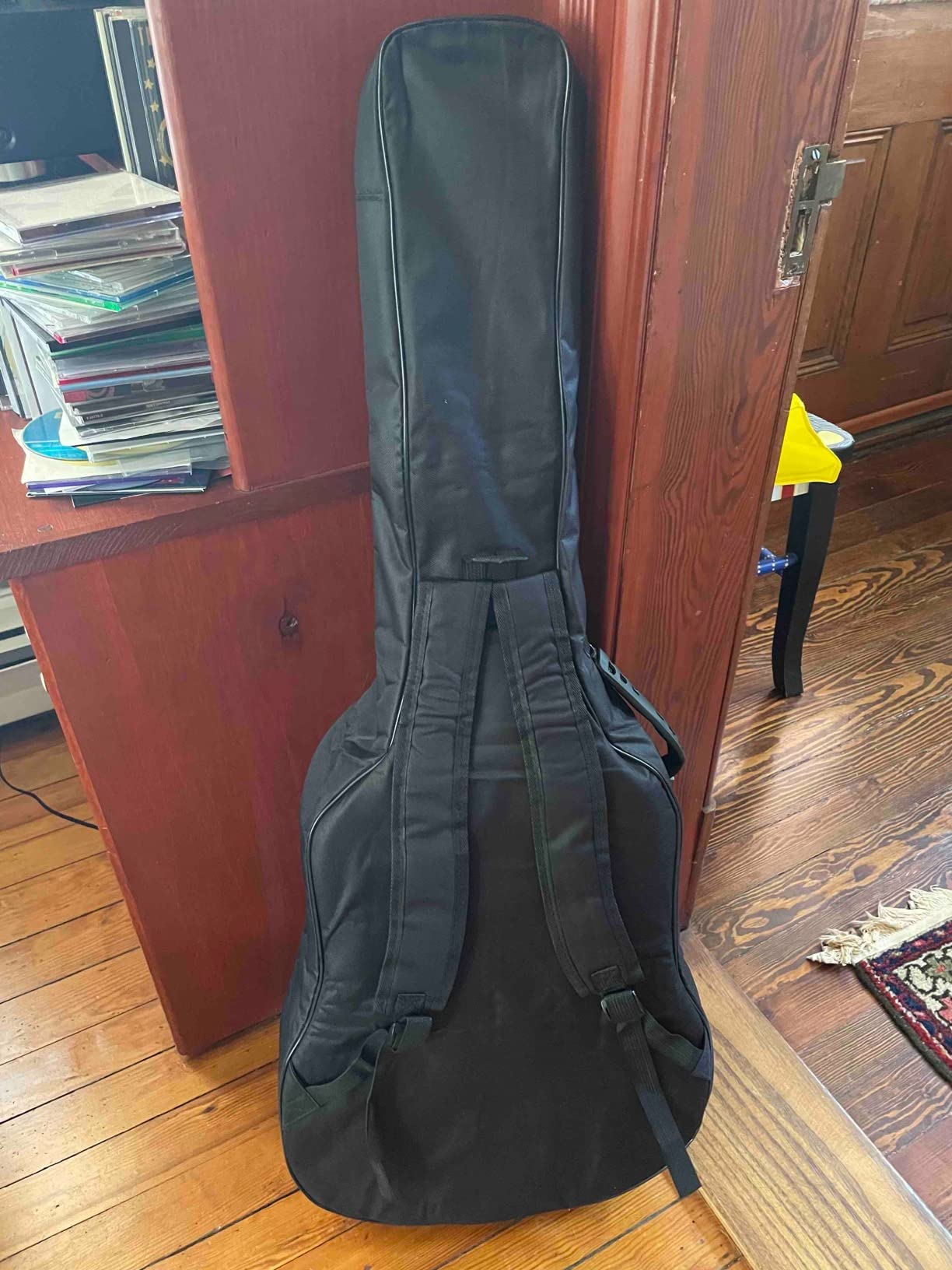 GLEAM Acoustic Guitar Gig Bag - 0.35 Inch Foam Padding Fit 39-41 Inch, Waterproof, Black with Hanger Loop customer photo 2