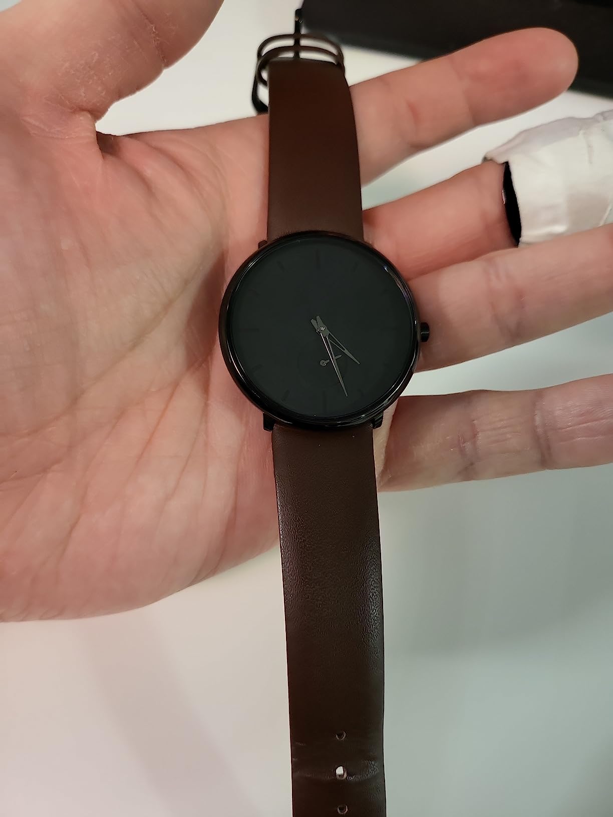 Mens Watches Ultra-Thin Minimalist Waterproof-Fashion Wrist Watch for Men Unisex Dress with Leather Band customer photo 1
