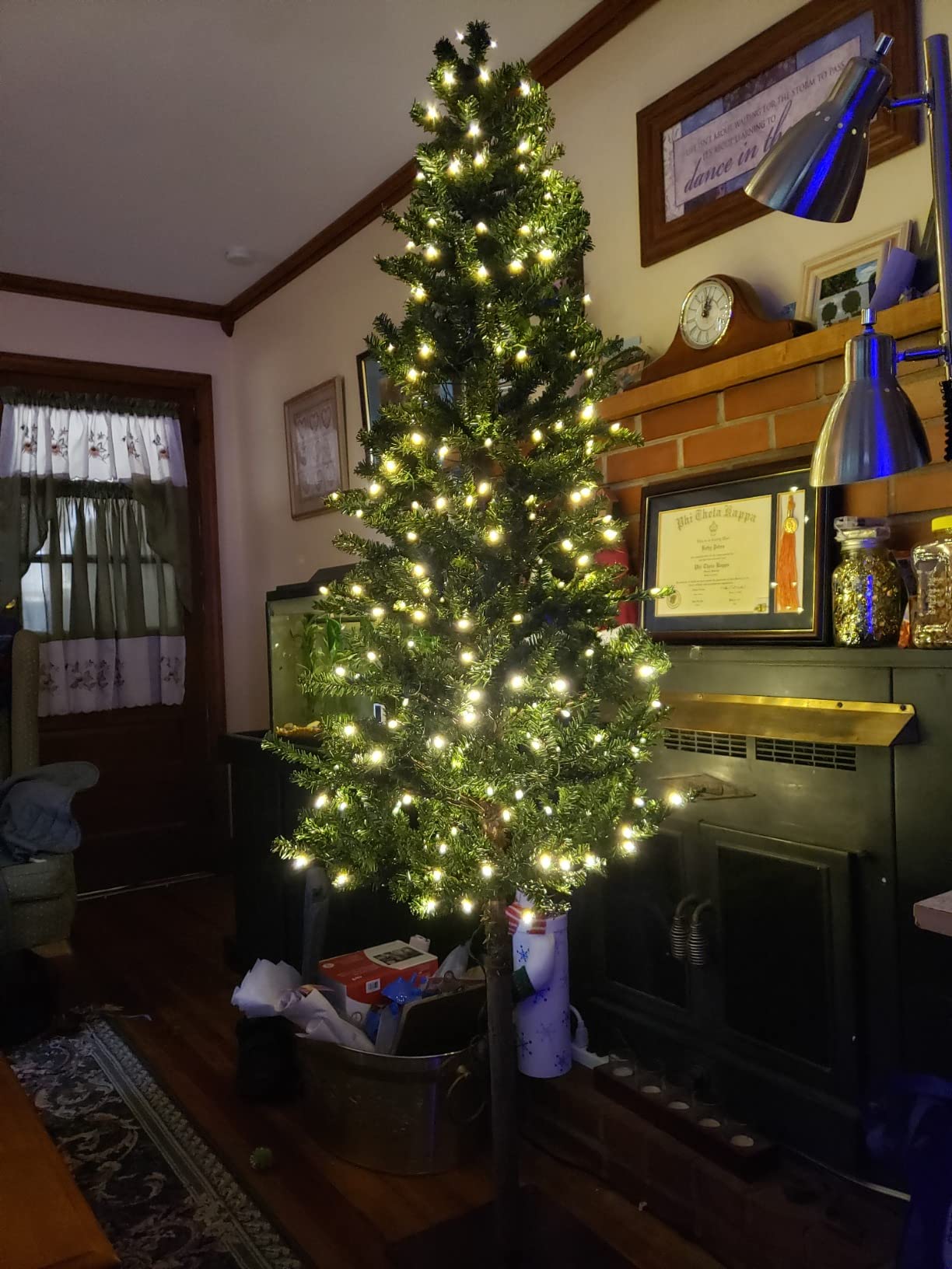 Best Choice Products Pencil Christmas Tree 6ft Pre-lit Alpine Slim Holiday Decoration, Lighted Skinny Décor LED Lights, Metal Stand customer photo 2