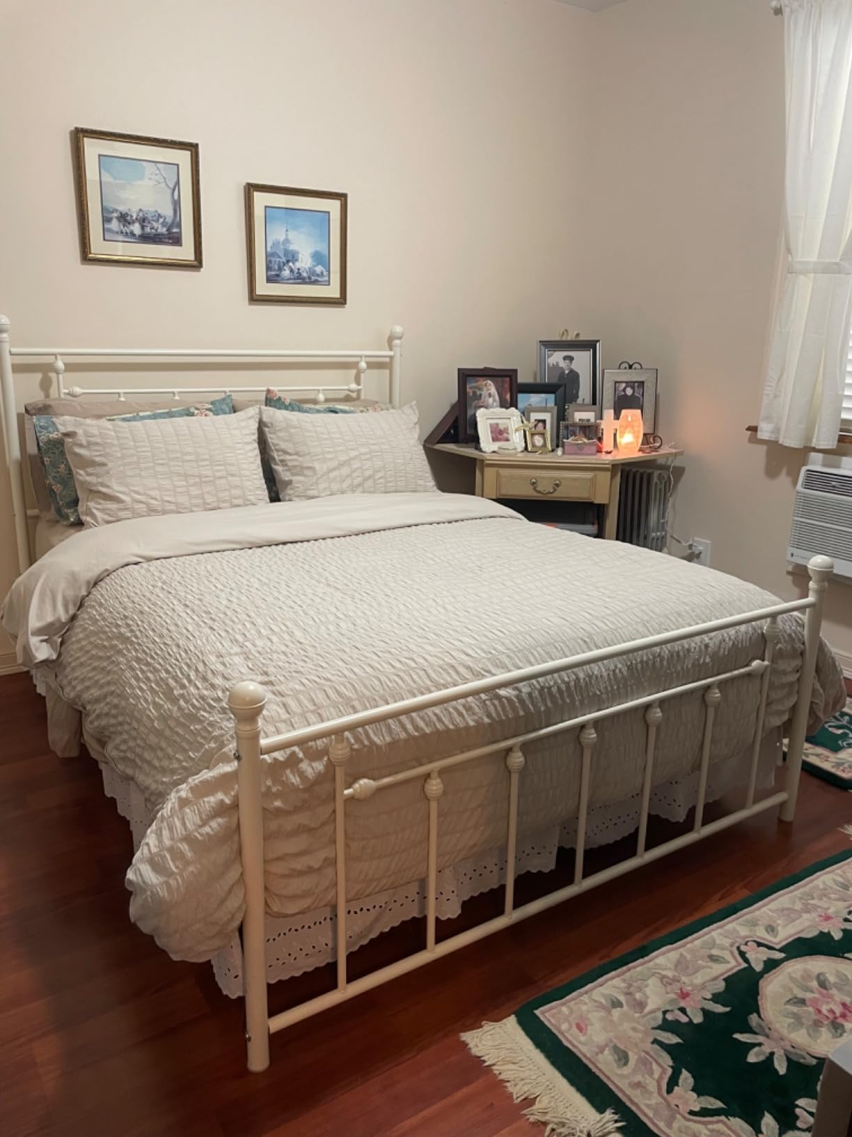 AveLom White Duvet Cover Queen Size, Textured Seersucker Duvet Cover Set, Soft Washed Microfiber with Zipper Closure and Corner Ties, 3 Pieces, 90