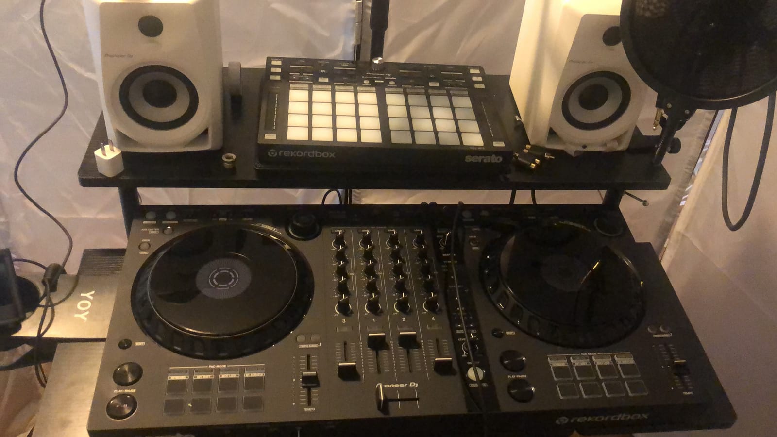 Pioneer DJ DDJ-XP2 Add-On Pad Controller, 32 Pads, rekordbox Serato customer photo 1