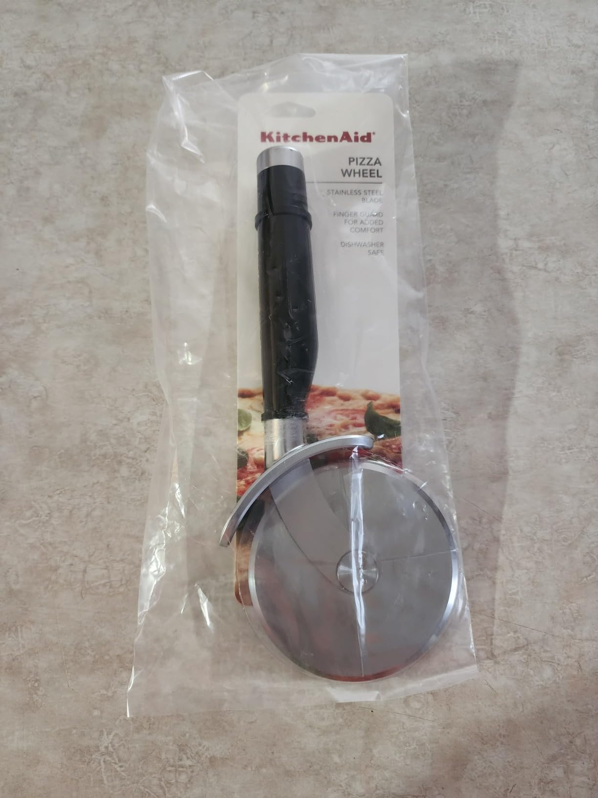 KitchenAid Classic Pizza Wheel with Sharp Blade For Cutting Through Crusts, Pies and More, Built In Finger Guard for Safety and Comfort Grip to Protect Fingers, Dishwasher Safe, 9-Inch, Black customer photo 2