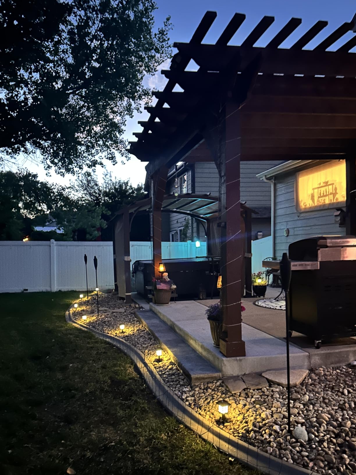 GIGALUMI Solar Lights Outdoor Waterproof 12 Pack, LED Garden Decor customer photo 2