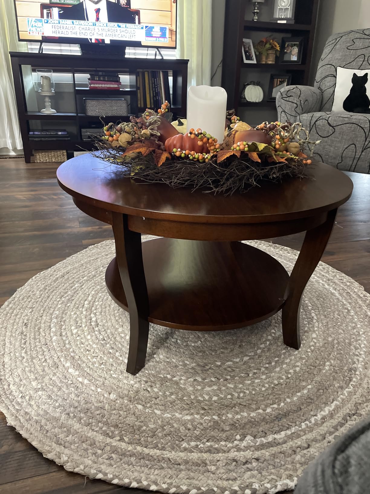 Convenience Concepts American Heritage Round Coffee Table 30