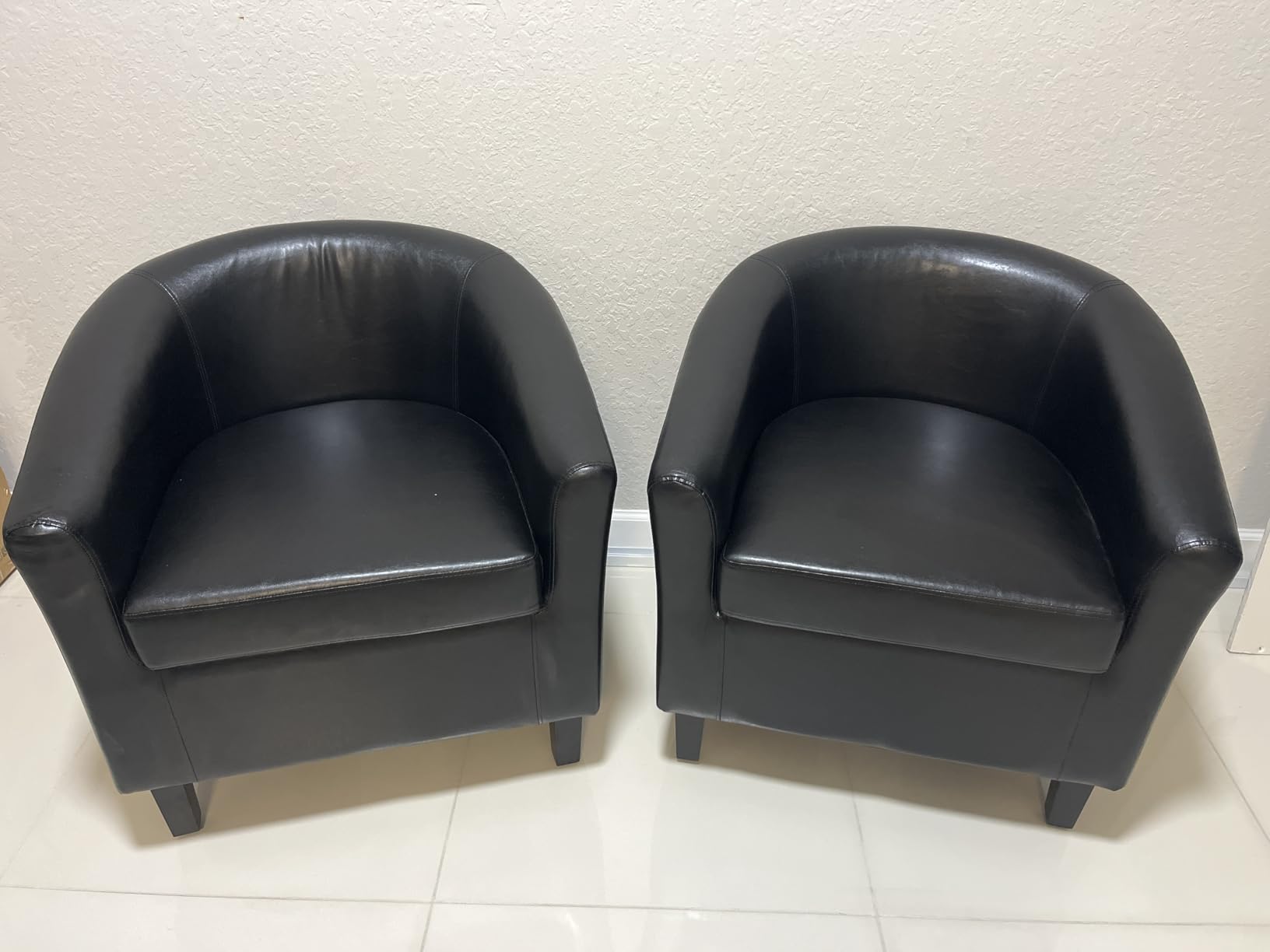 Yaheetech Accent Chairs Set of 2, Faux Leather Barrel Armchairs Black customer photo 2