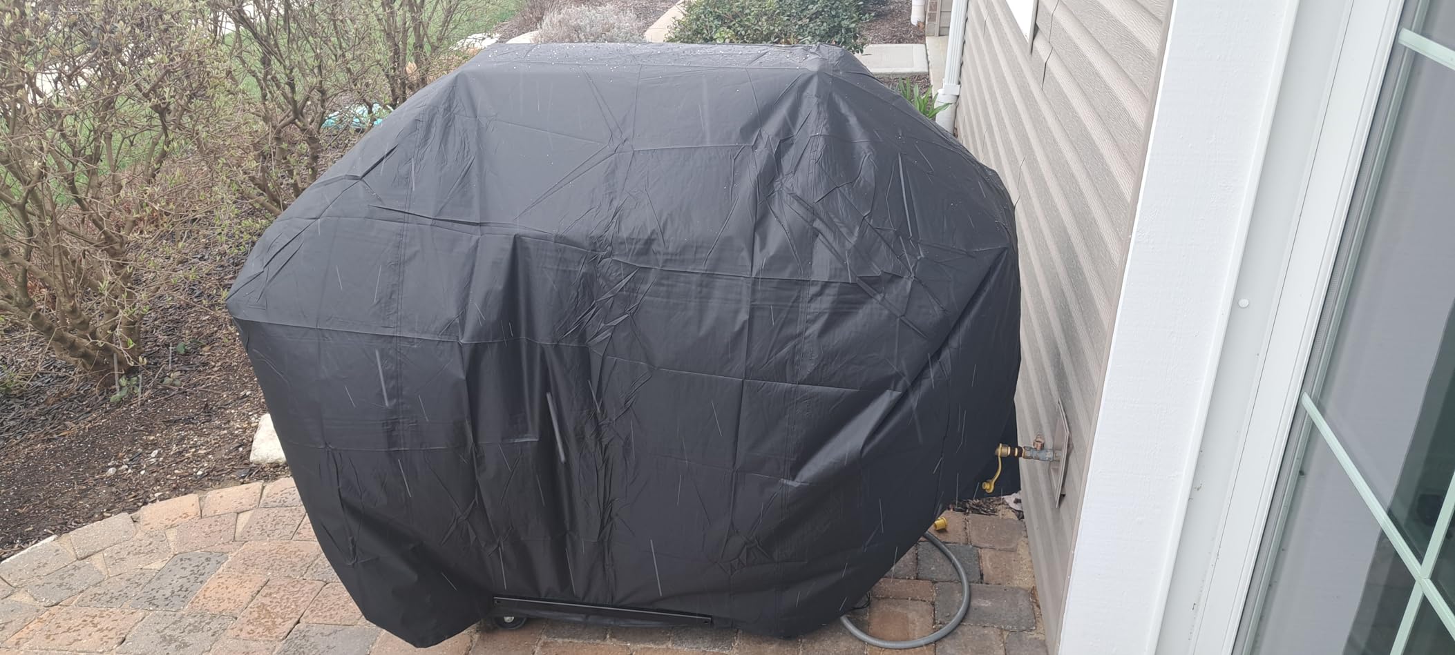 i COVER Grill Cover, 58 inch BBQ Grill Cover for Outdoor Grill, Anti-UV & Fade Resistant Gas Grill Cover, Waterproof Barbecue Grill Covers for Weber, Char-Broil, Nexgrill and More, Black customer photo 2