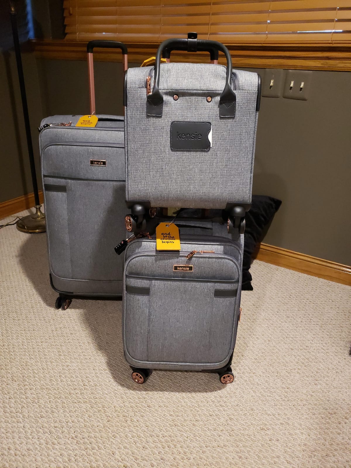 kensie Hudson Softside 3-Piece Spinner Luggage Set, Black with Rose Gold customer photo 1