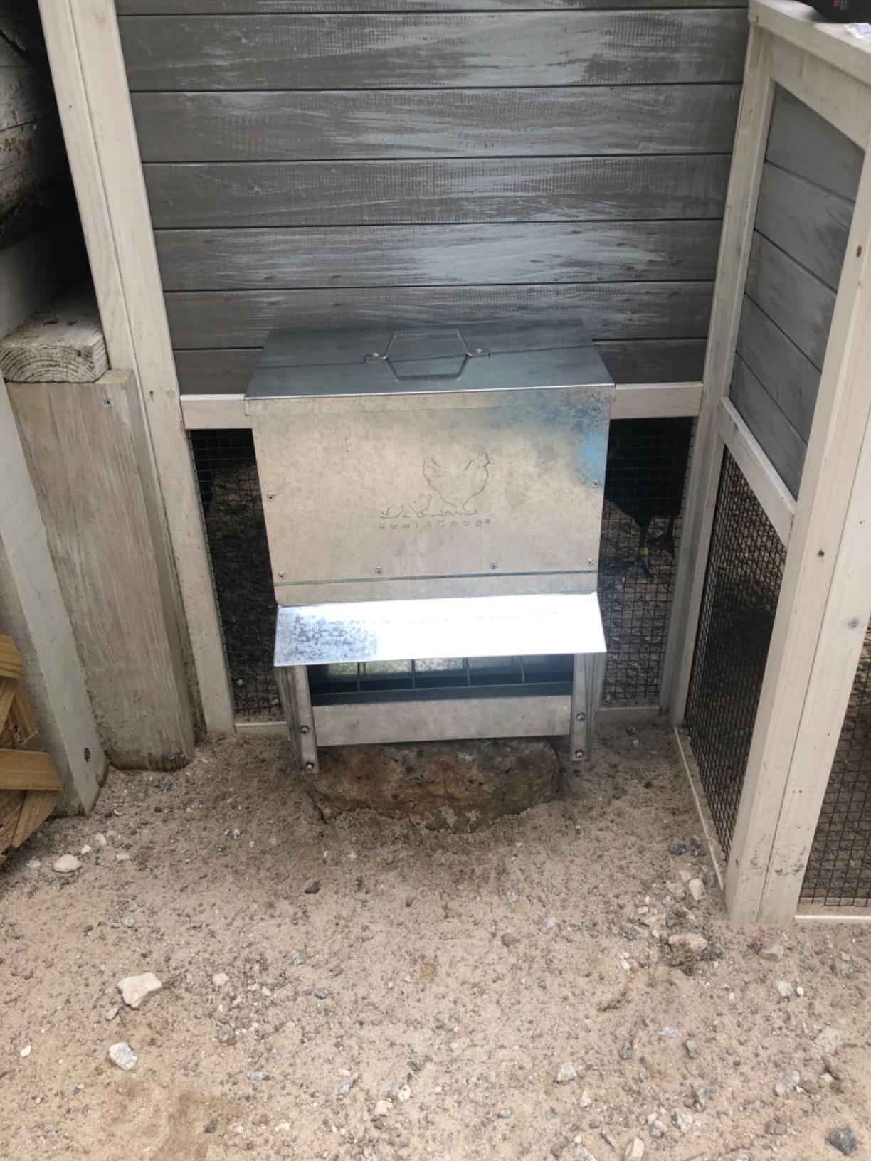 RentACoop 50lb Gravity-Fed Metal Trough Feeder with Lid & Rain Cover customer photo 2