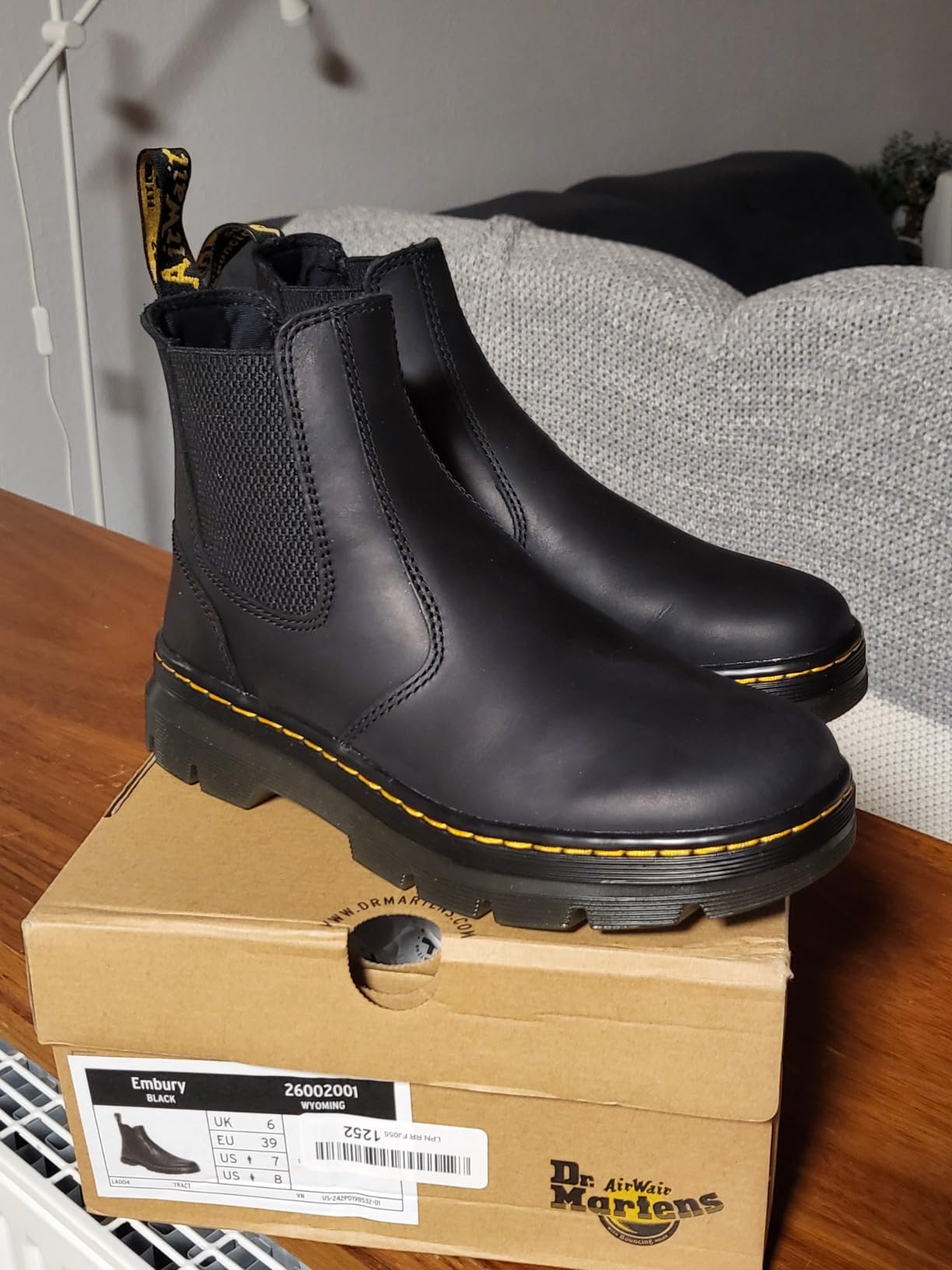 Dr. Martens Unisex Embury Chelsea Boot, Black Wyoming, 12 Women/11 Men customer photo 2