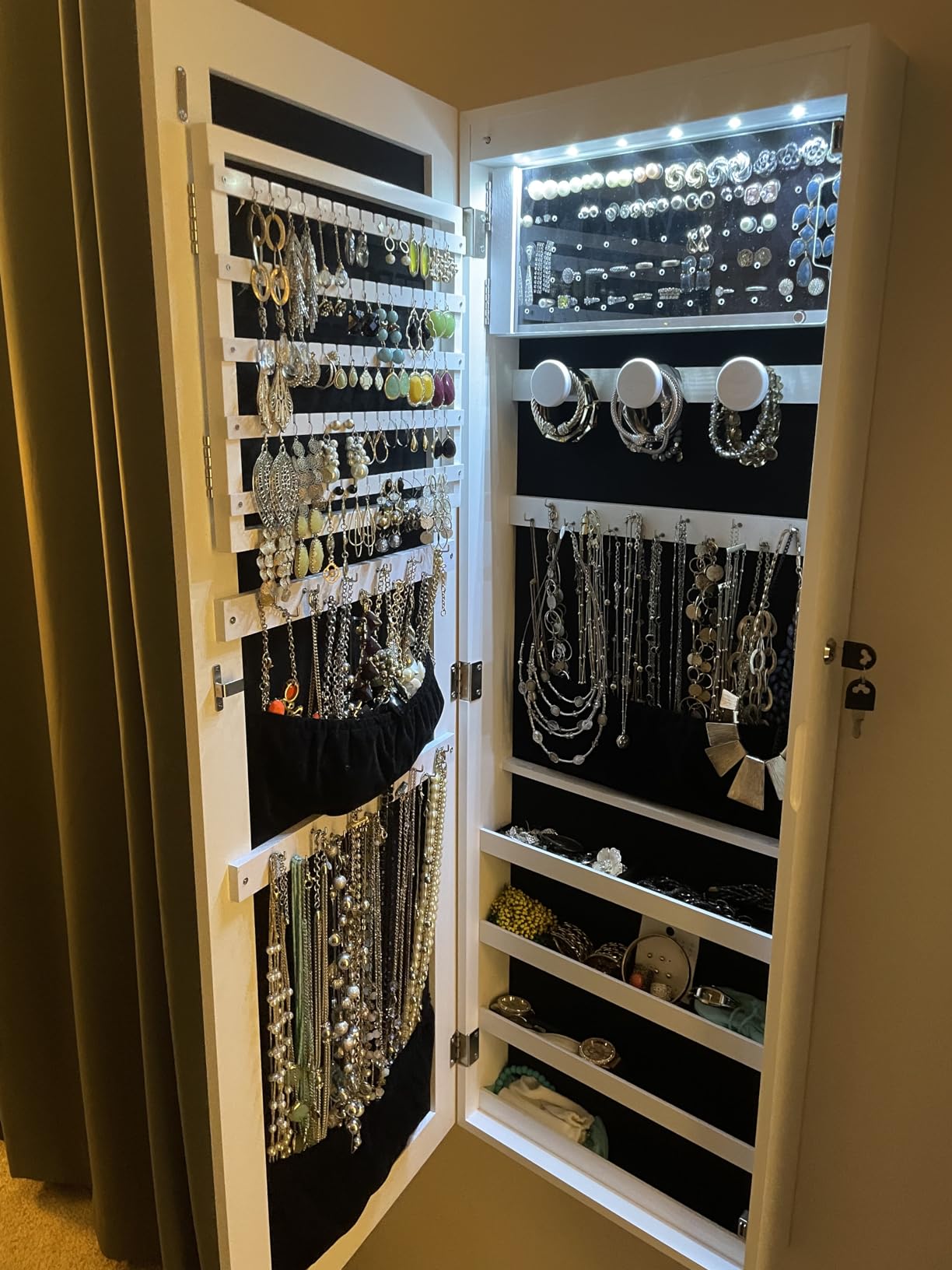 Nicetree 6 LEDs Jewelry Armoire, Hanging Mirror Jewelry Cabinet, White customer photo 1