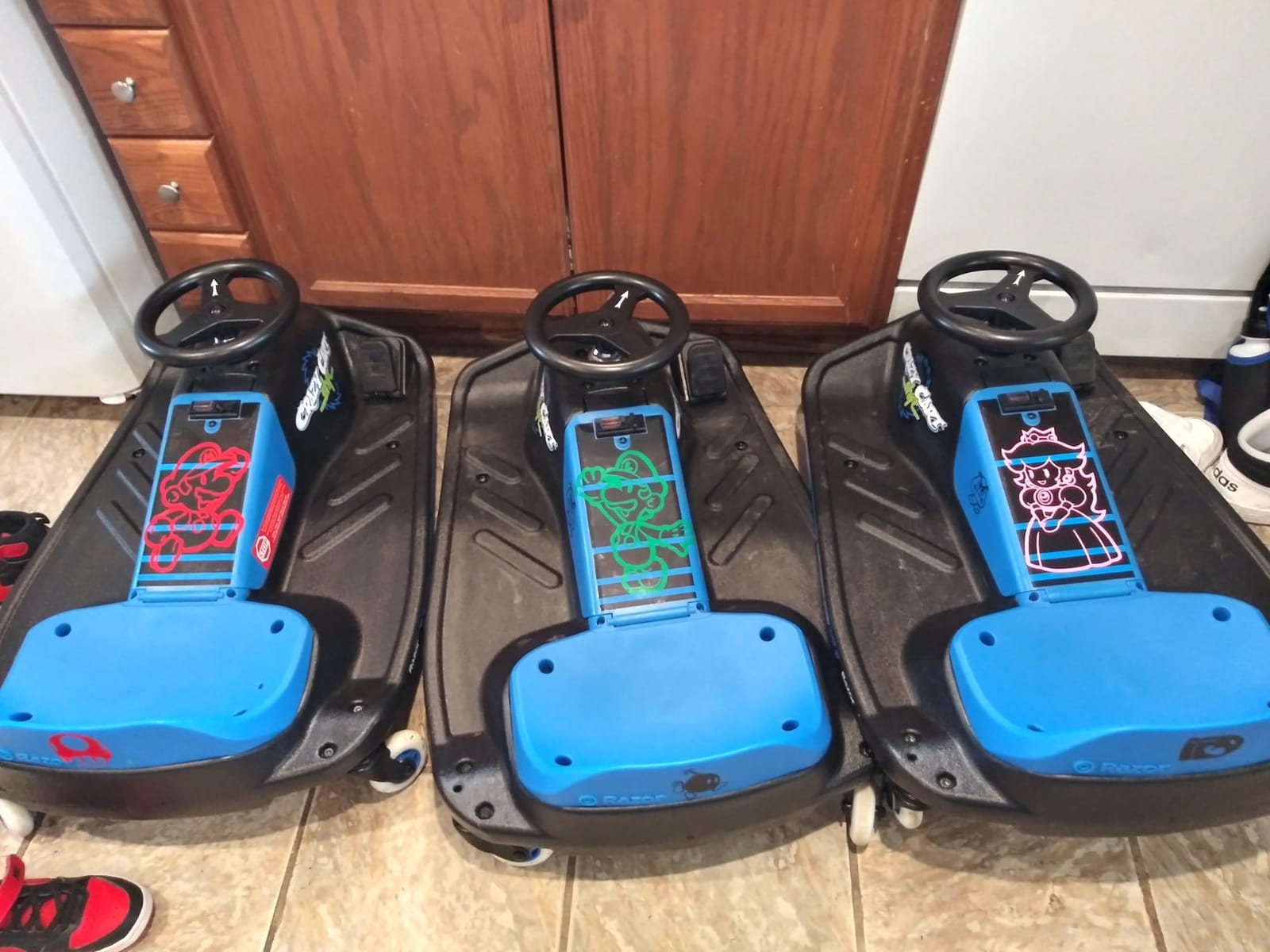 Razor Crazy Cart Shift Electric Go Kart for Kids Ages 6+ - 12V Drifting System, High/Low Speed Switch, Simplified Drifting, Riders up to 120 lbs, Black/Blue | Iconic Wheeled Ride-On For Kids Age 6+ | Automated for New Drivers | 90W/12V Motor | Up To 8 MPH, 40 Mins; 120 Lbs customer photo 1