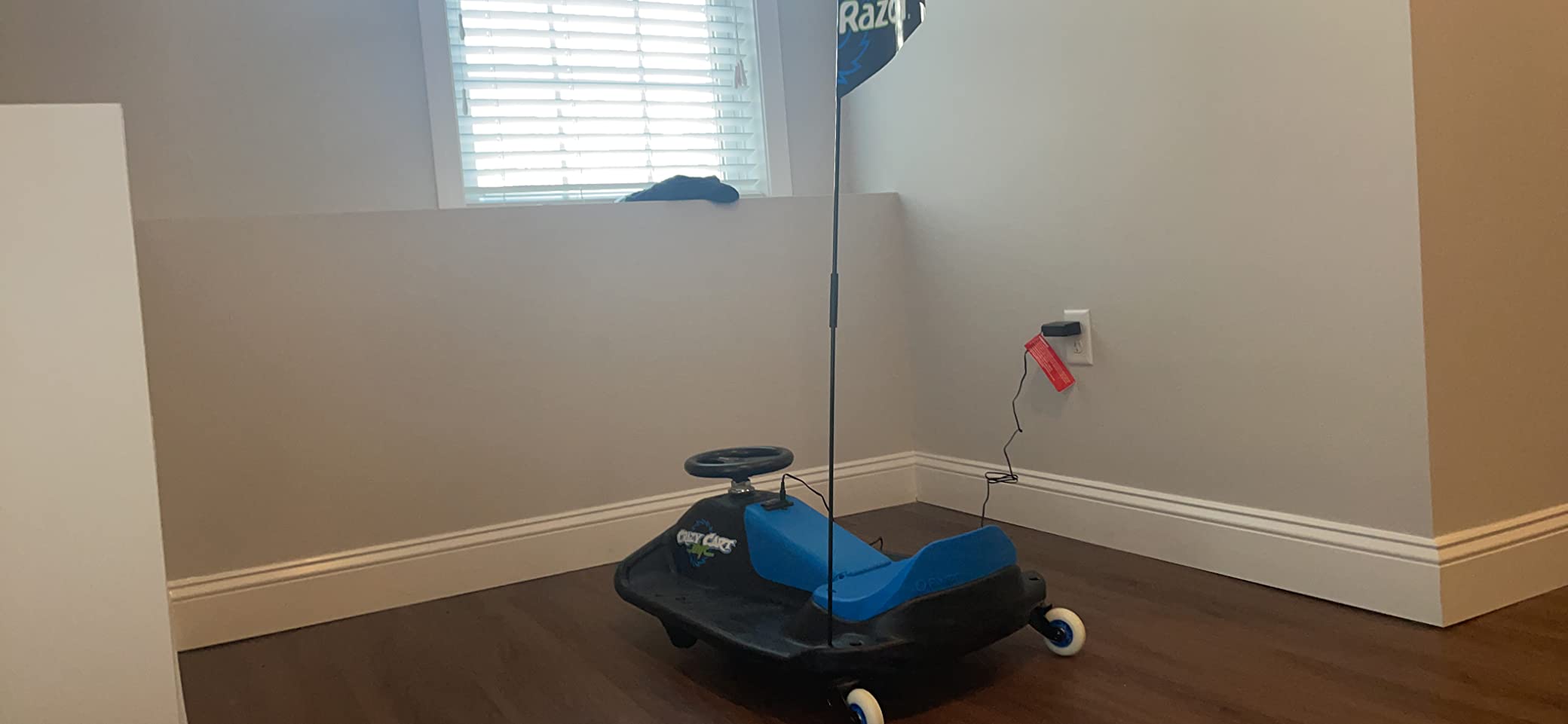 Razor Crazy Cart Shift Electric Go Kart for Kids Ages 6+ - 12V Drifting System, High/Low Speed Switch, Simplified Drifting, Riders up to 120 lbs, Black/Blue | Iconic Wheeled Ride-On For Kids Age 6+ | Automated for New Drivers | 90W/12V Motor | Up To 8 MPH, 40 Mins; 120 Lbs customer photo 2