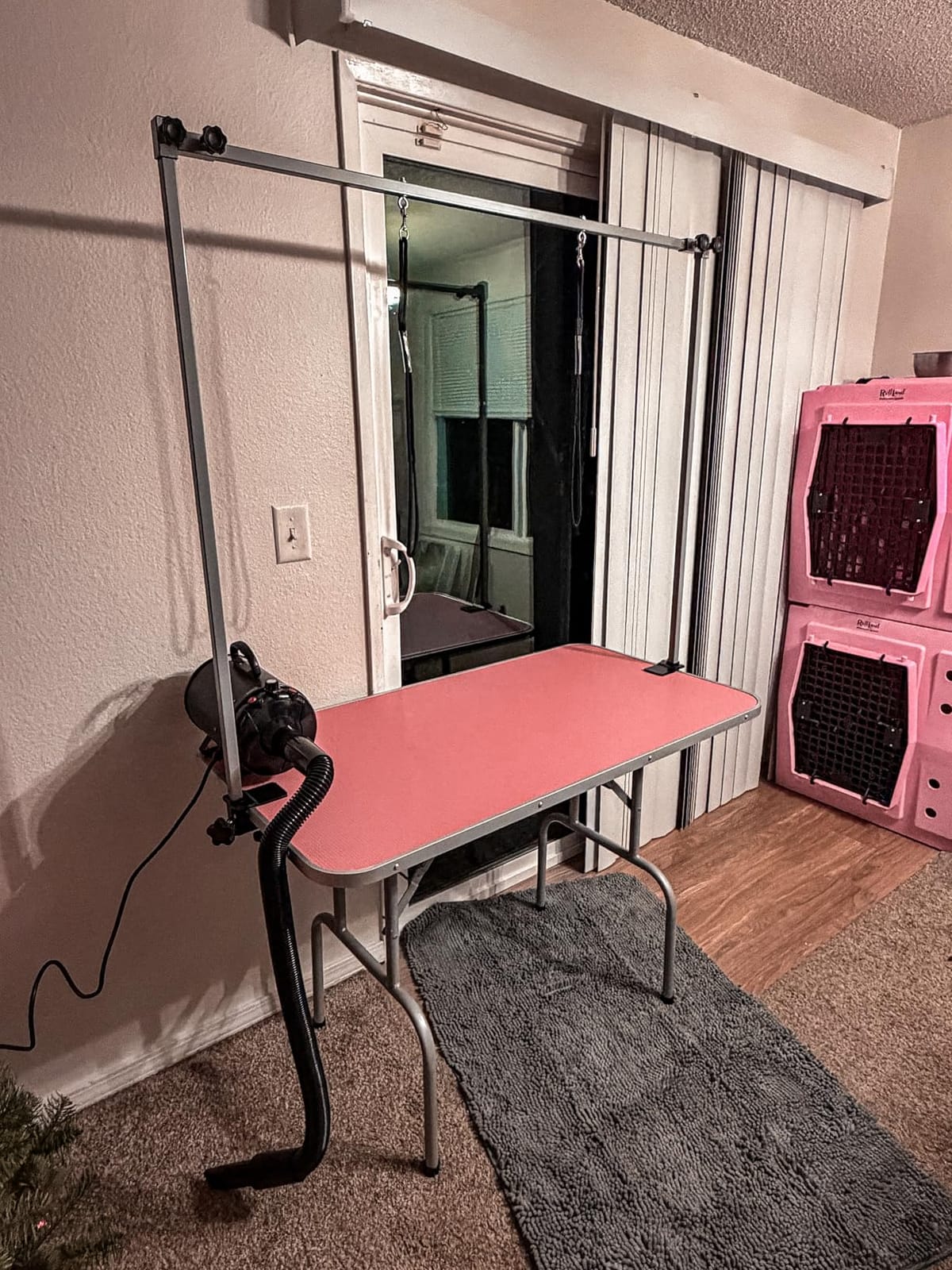 Yaheetech 46'' Dog Grooming Table for Large Medium Dogs at Home, Black | Portable Pet Grooming Table with Arm & Nooses, Foldable Design, Non-Slip Surface, Mesh Storage Tray, 264lbs Capacity customer photo 1