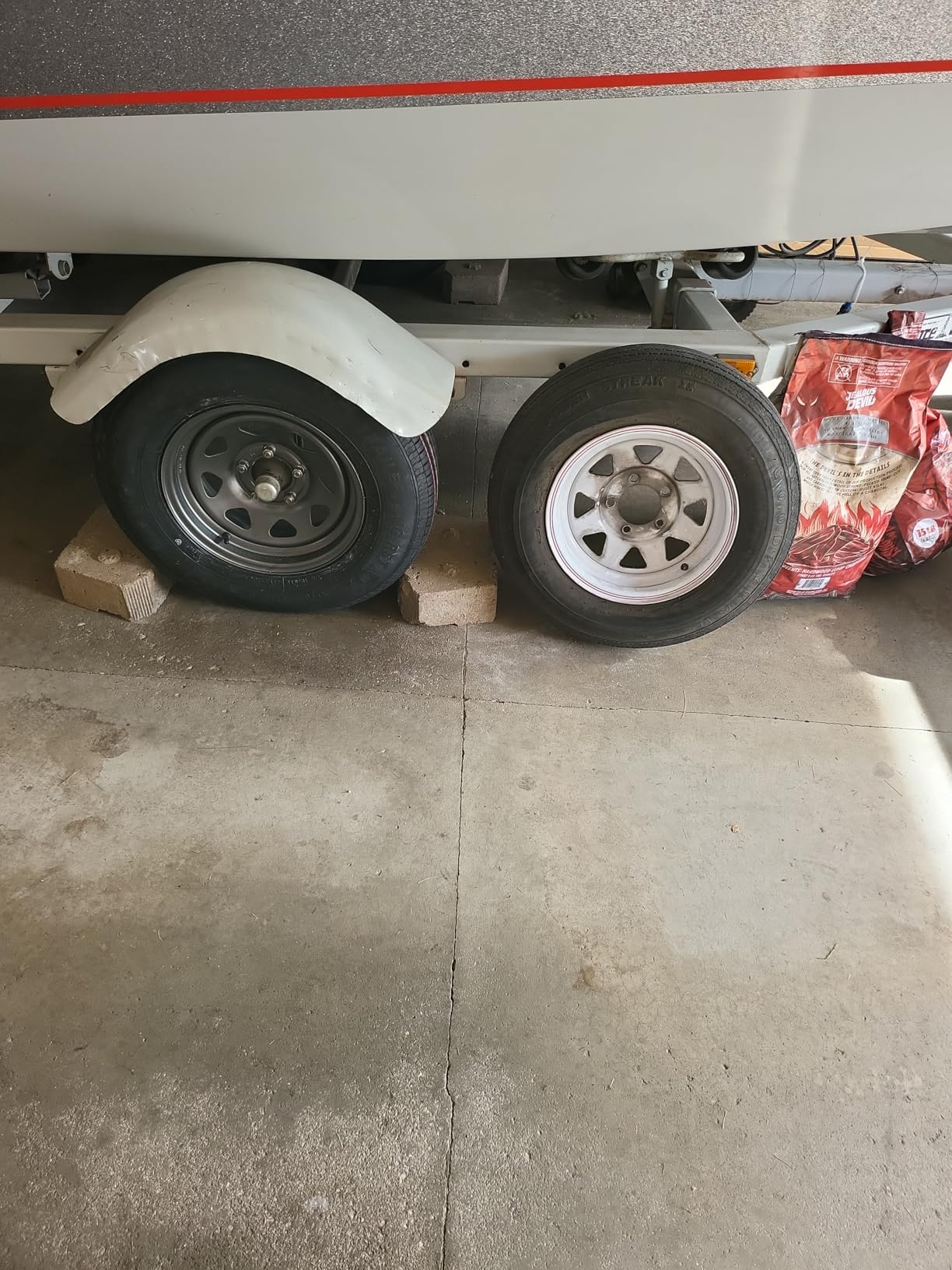 eCustomrim 2-Pack Radial Trailer Tire Rim Assembly ST205/75R14 5 Lug Load D customer photo 1