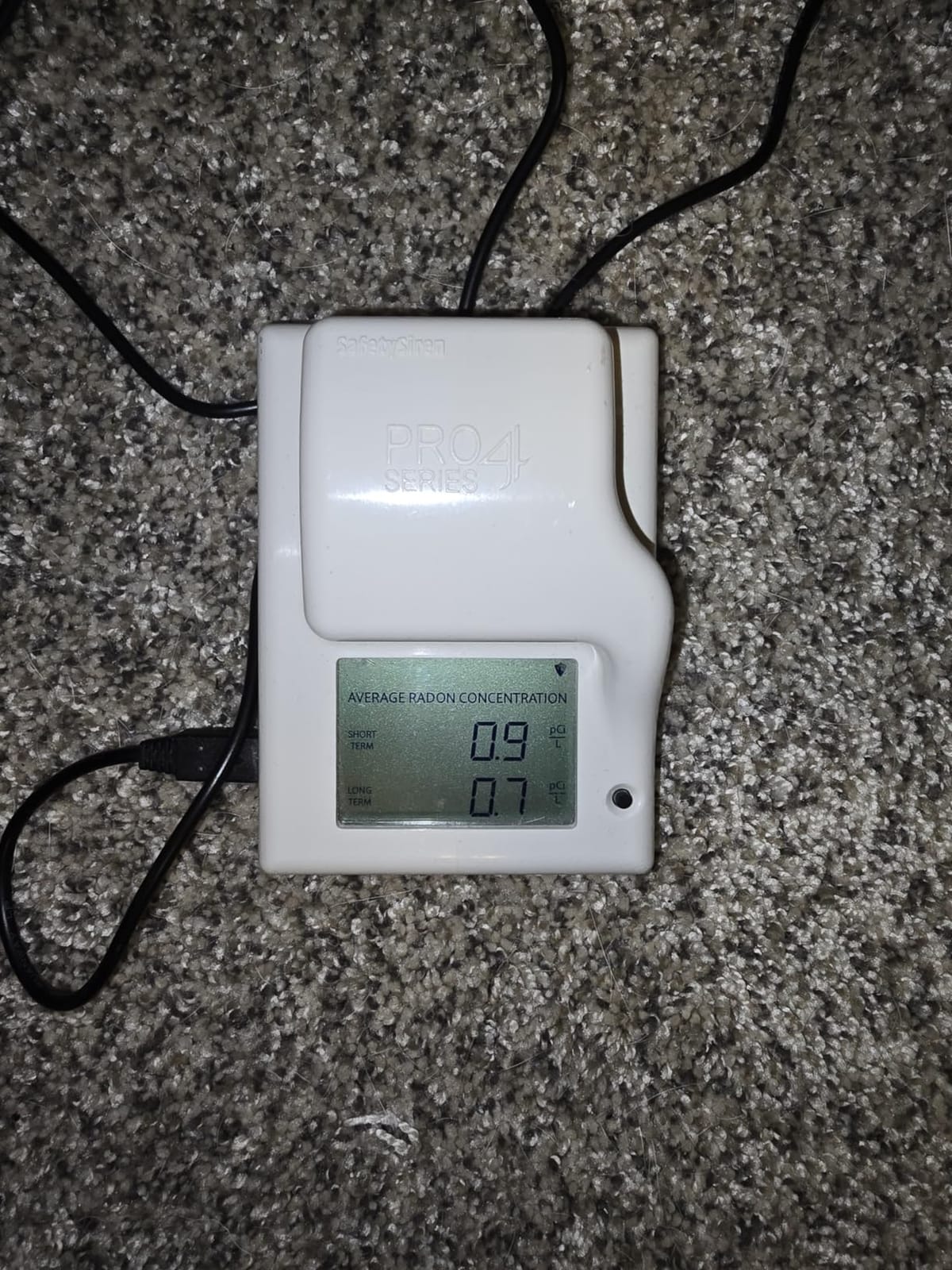 Safety Siren Pro Series 4 Plug-in Radon Detector for Home Basement | Made in USA Since 1993, Audible & Visual Alert, No App, Wi-Fi & Subscription Required, Continuous Radon Gas Monitoring customer photo 2