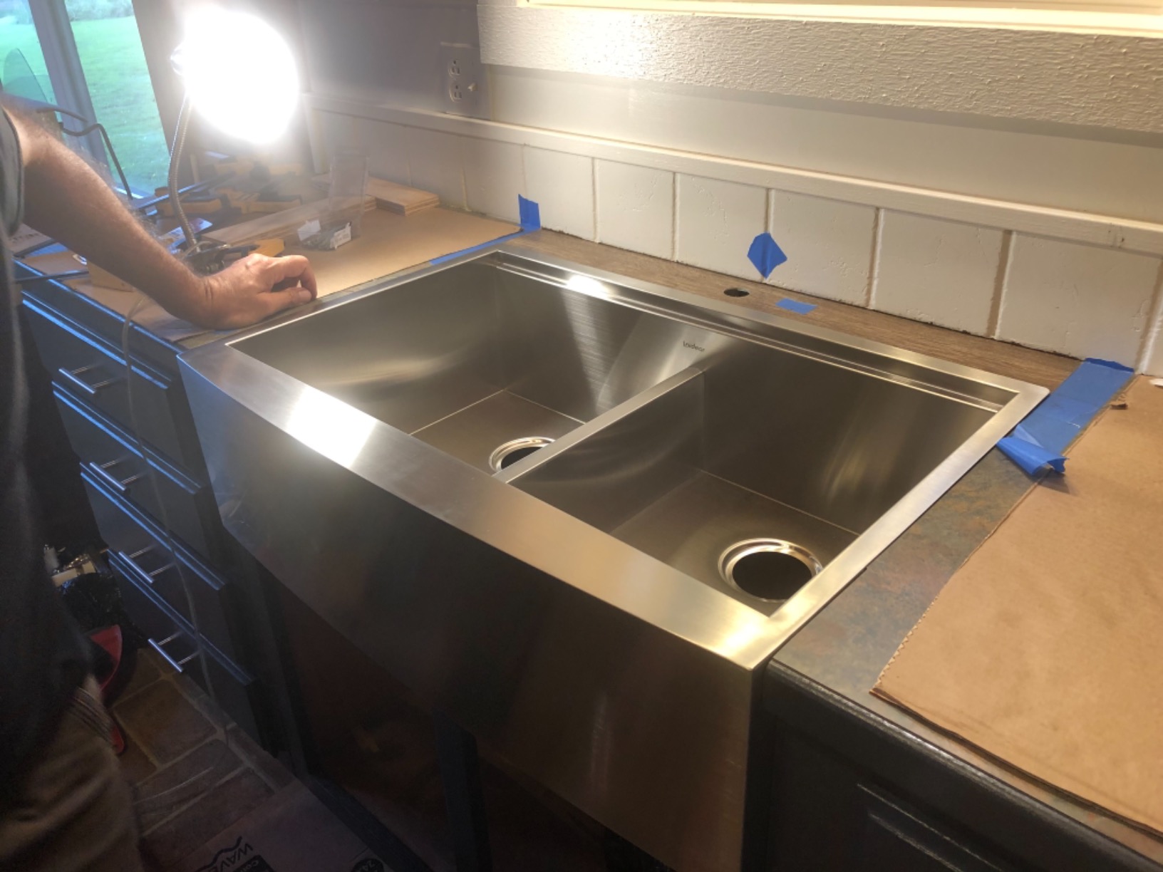 Lordear 33 Farmhouse Sink Stainless Steel Apron Front Ledge Workstation Deep Single Bowl 16 Gauge Stainless Steel Kitchen Farm Kitchen Sinks with Accessories, 9