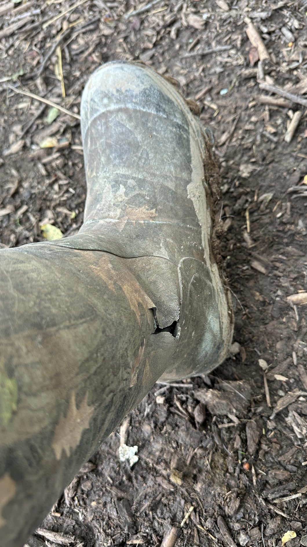 HISEA Men's Rubber Hunting Boots, Neoprene Insulated Waterproof Work Boots | Tall Durable Rain Boots with Adjustable Calf, Anti-Slip Outdoor Gardening Farming Fishing Fishing Winter Mud Shoes customer photo 1