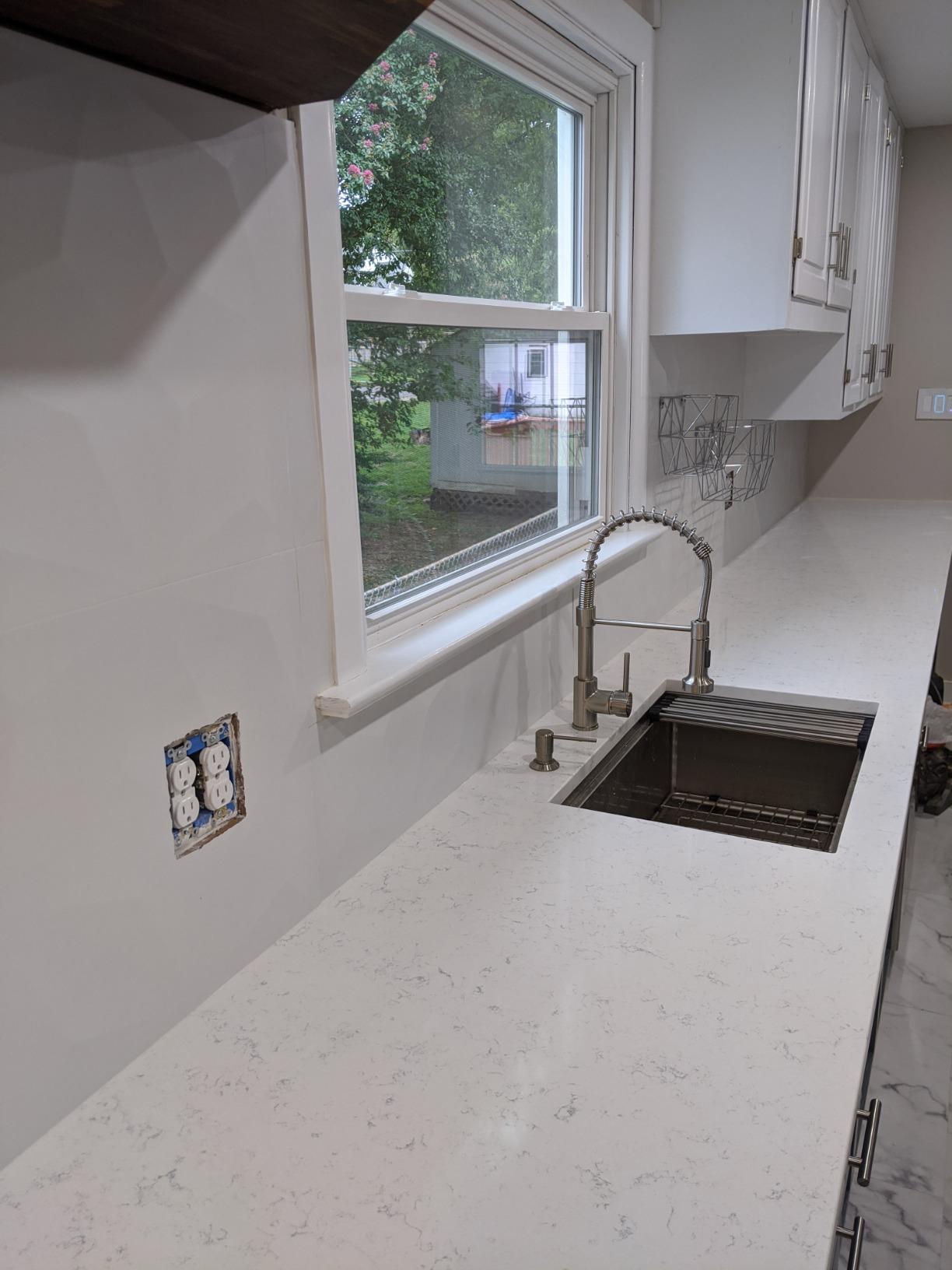 Sarlai 33 Kitchen Sink Undermount 33 x 19 Inch Undermount Sink Workstation | Premium 16 Gauge Stainless Steel Deep Single Bowl Under Counter Kitchen Sinks Basin 33x19x10 Round Corner,Durable, Easy Clean customer photo 1