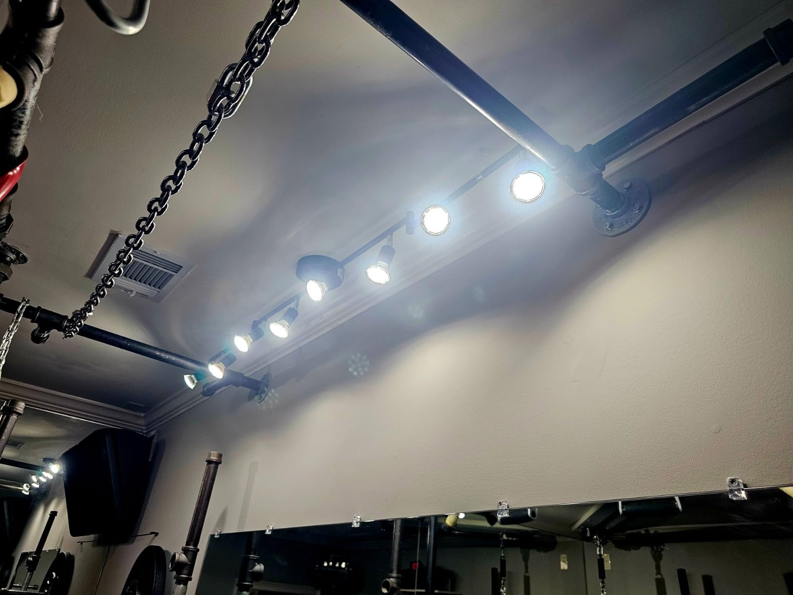 Unicozin LED 4 Light Track Lighting Kit, 24.8'' Black 4 Way Ceiling Spot Lighting, Flexibly Rotatable Head, Track Light Included 4 x LED GU10 Bulb (4W, Daylight White 5000K, 400LM) customer photo 2
