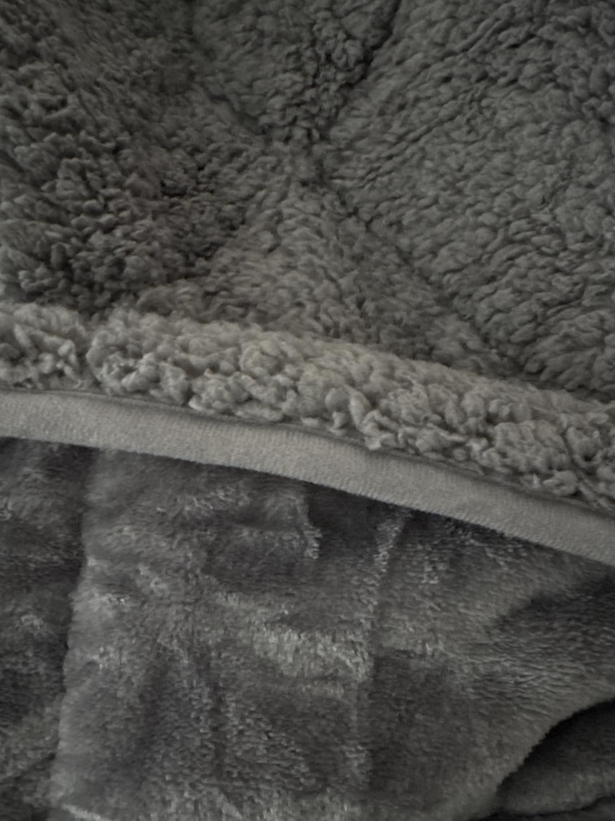 Cottonblue Weighted Blanket 15 lbs Queen Size for Adults 60x80 inches Soft customer photo 2
