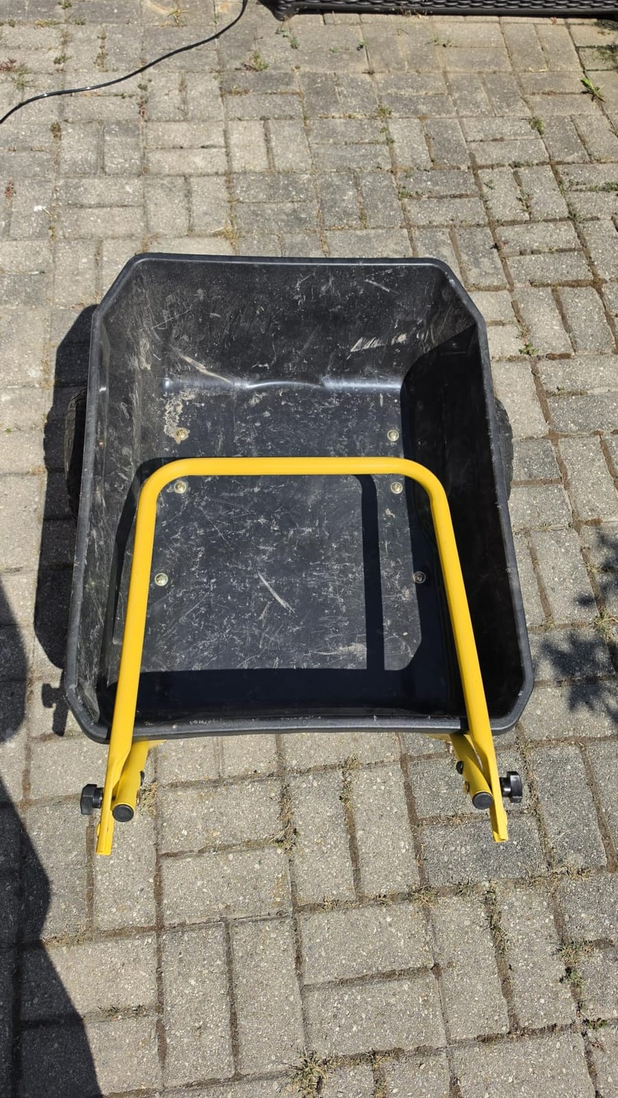 Gorilla Carts Poly Dump Cart, 2-Wheel Garden Wagon, 4 Cu Ft, 300lb Capacity customer photo 1