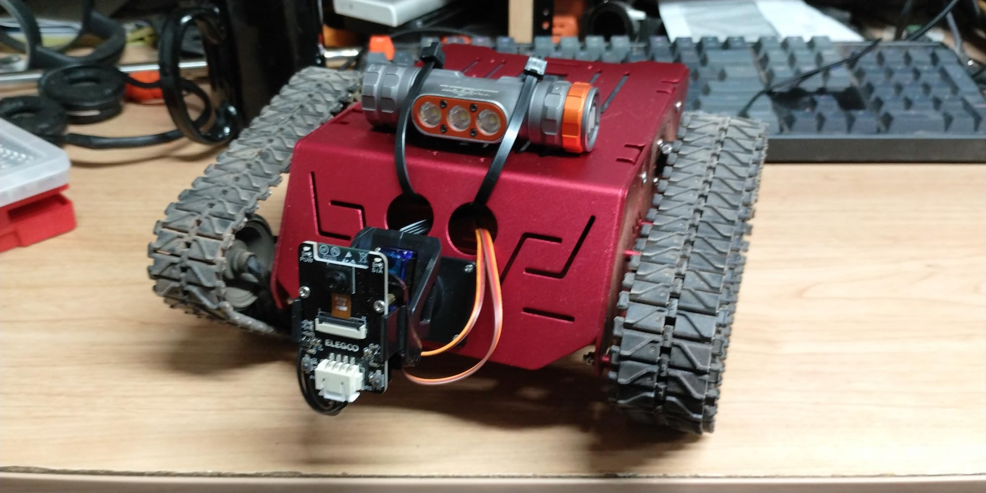 ELEGOO Conqueror Robot Tank Kit with UNO R3, Compatible with Arduino customer photo 1