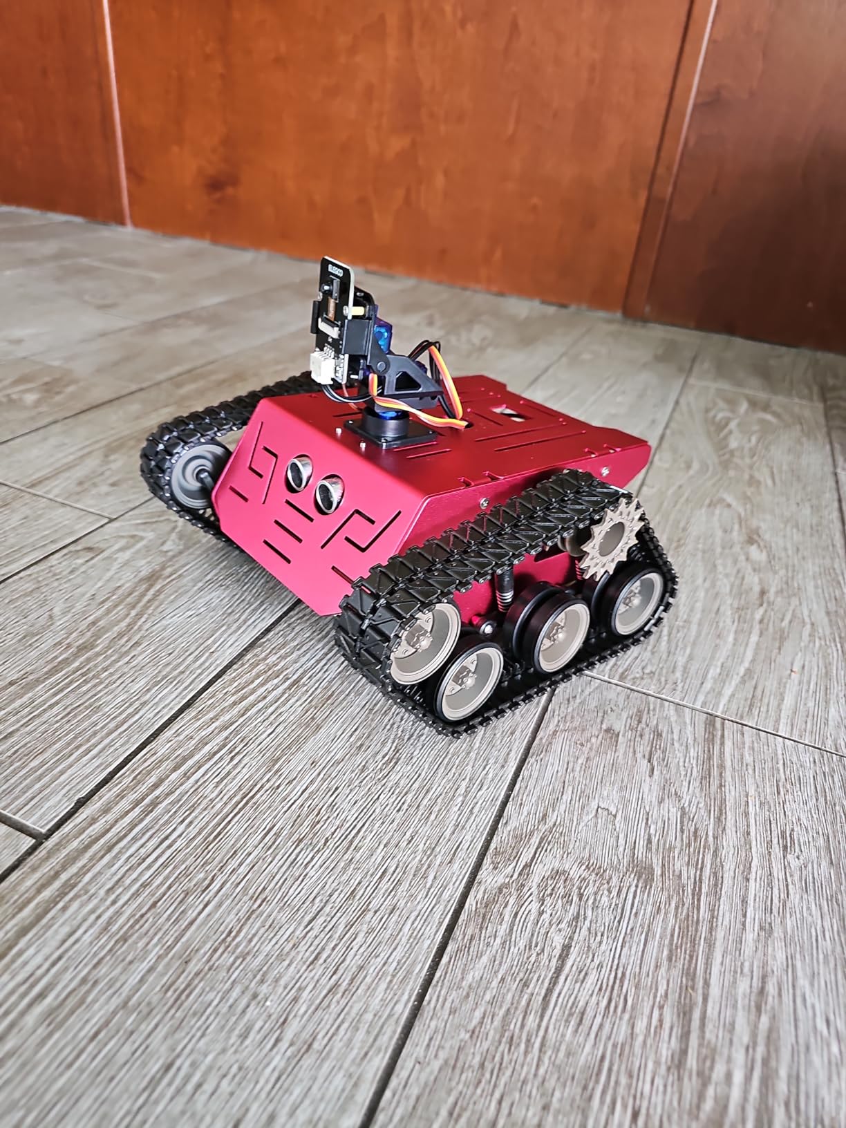 ELEGOO Conqueror Robot Tank Kit with UNO R3, Compatible with Arduino customer photo 2