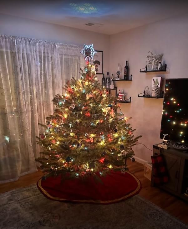 Brightown Christmas Star Tree Topper with Snowflake Projector Lights customer photo 1