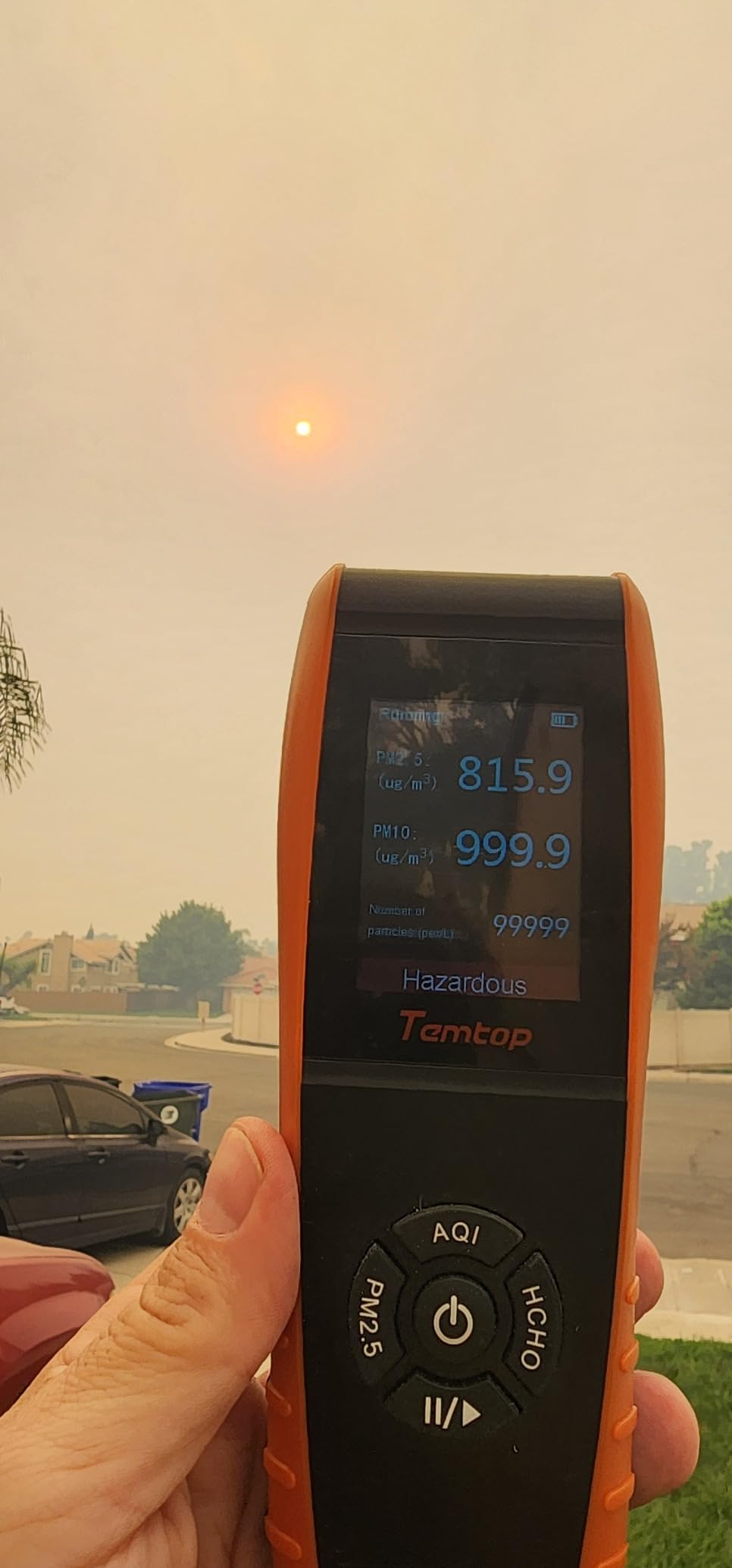 Temtop Air Quality Monitor PM2.5 PM10 Particle Counter, Formaldehyde, Temperature, Humidity, TVOC AQI Tester for Indoor/Outdoor Air Pollution Detection w/Data Export customer photo 2