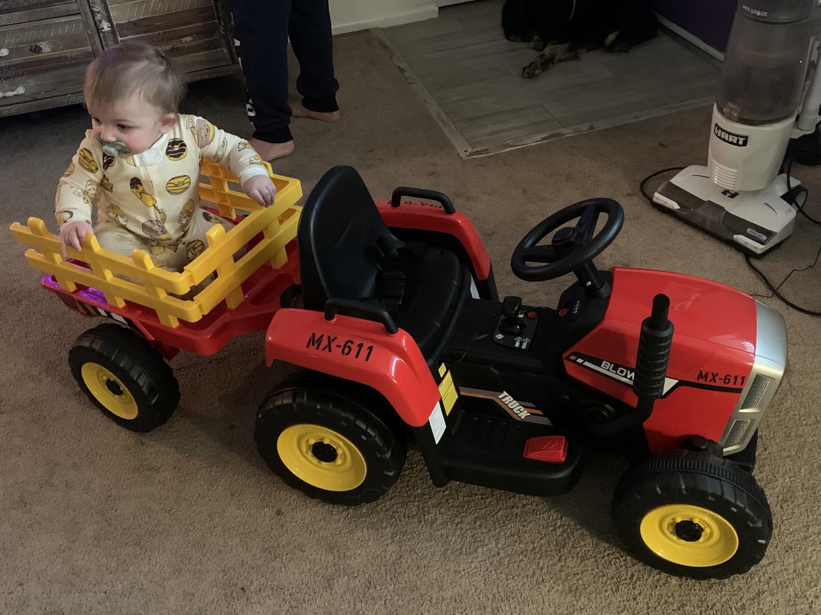 Costzon Ride on Tractor with Detachable Trailer, Kids' Electric Vehicles w/3-Gear-Shift Ground Loader, Wireless Design & USB, 7 LED Headlights, Remote Control Tractor Toy for Kids 3+ (12V, Green) customer photo 1