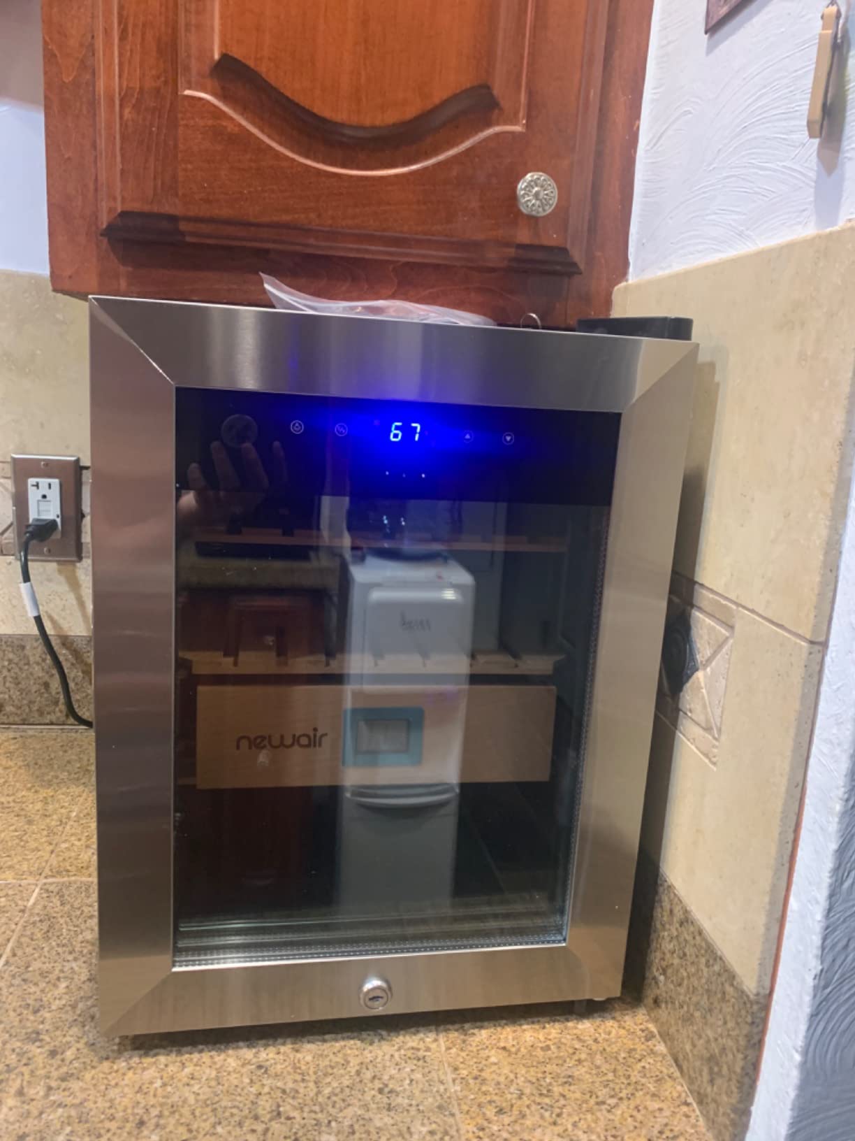 NewAir 250 Count Electric Cigar Humidor Box | Cigar Cooler Cabinet with Thermoelectric Cooling | Digital Temperature Controls, Spanish Cedar Shelves, and Locking Glass Door | Stainless Steel customer photo 2