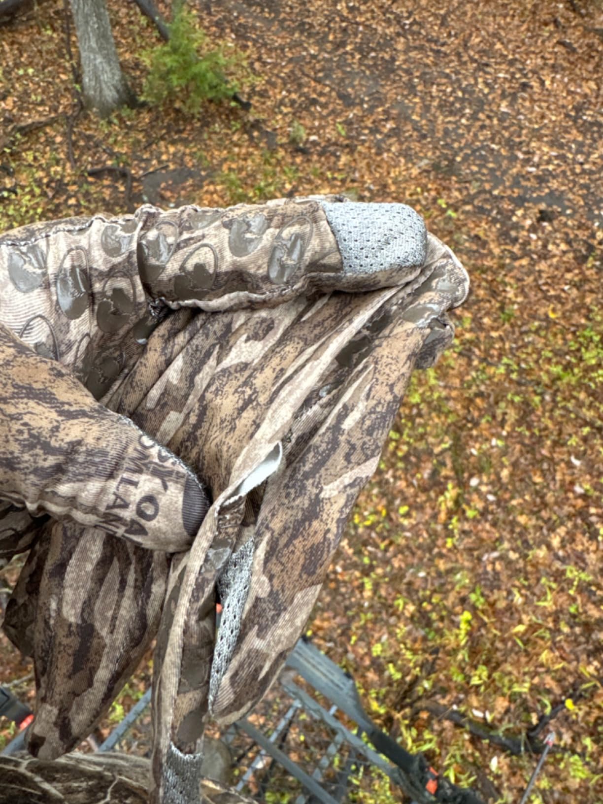 Mossy Oak Lightweight Camo Hunting Gloves customer photo 2
