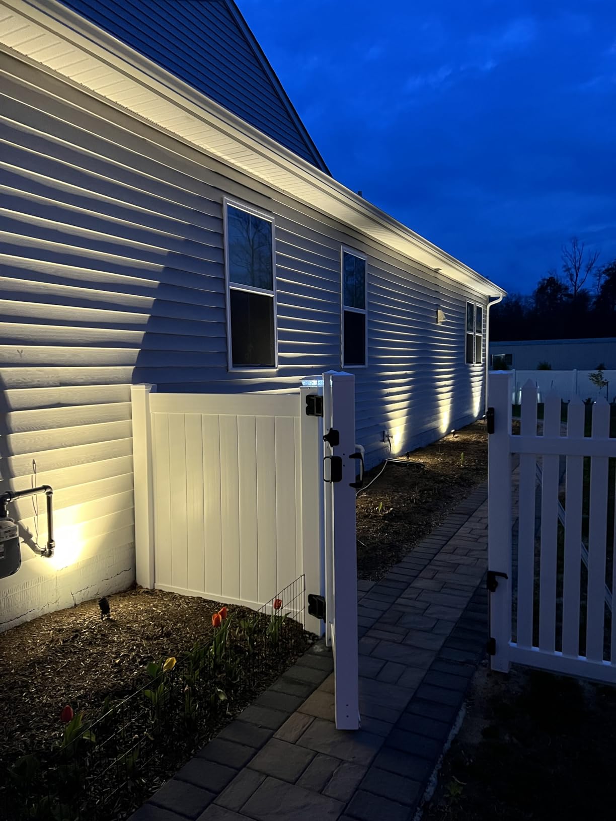 SUNVIE Low Voltage LED Landscape Lights with Spike Stand & Connector 12Pack customer photo 1