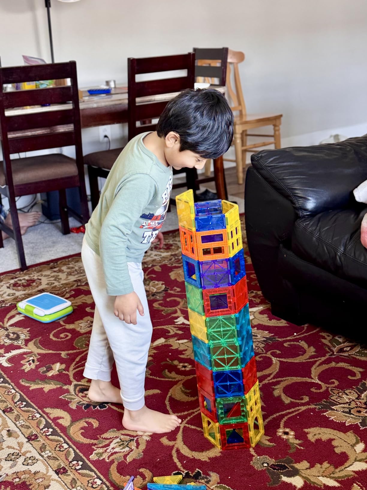 SUNNY AUNTIE Magnetic Tiles STEM Toys Building Set, Ages 3+ - 125 Pieces customer photo 1
