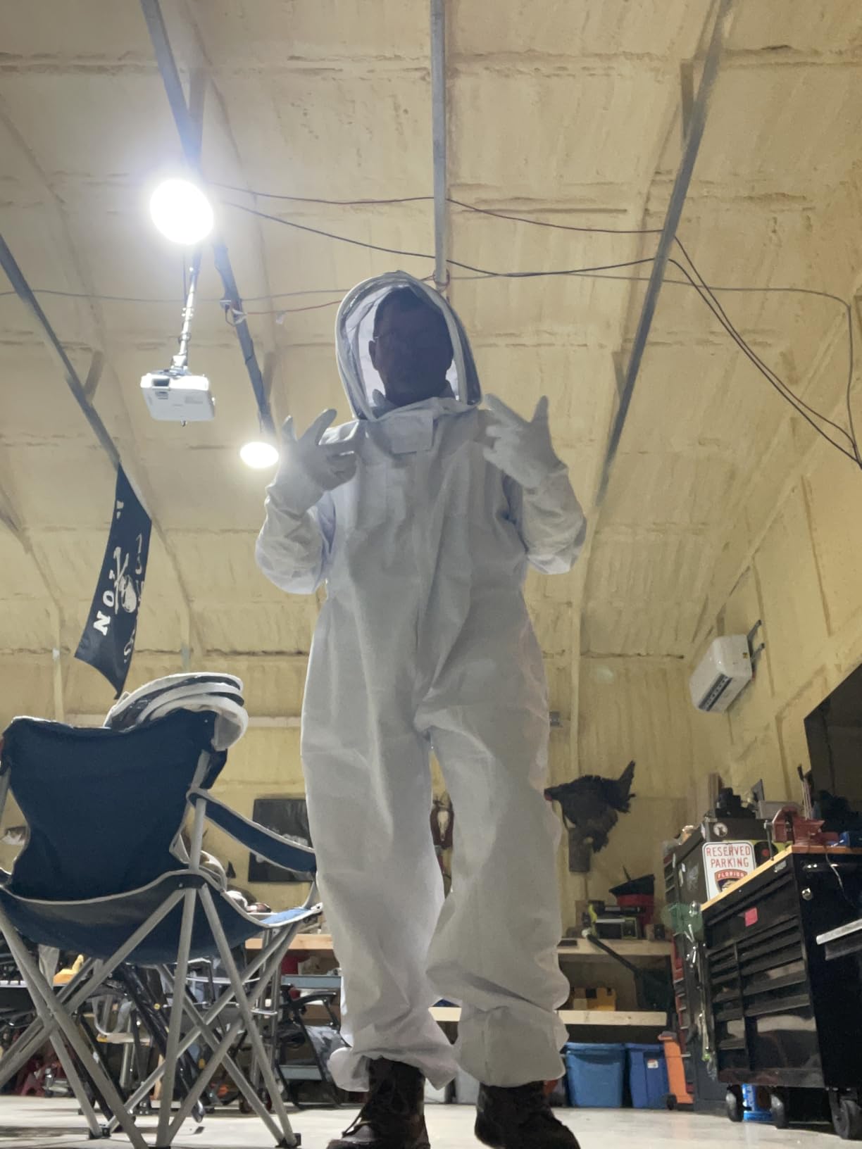 LONGADS Bee Suit for Men, Full Body Beekeeper Suit with Gloves and Veil XL customer photo 2