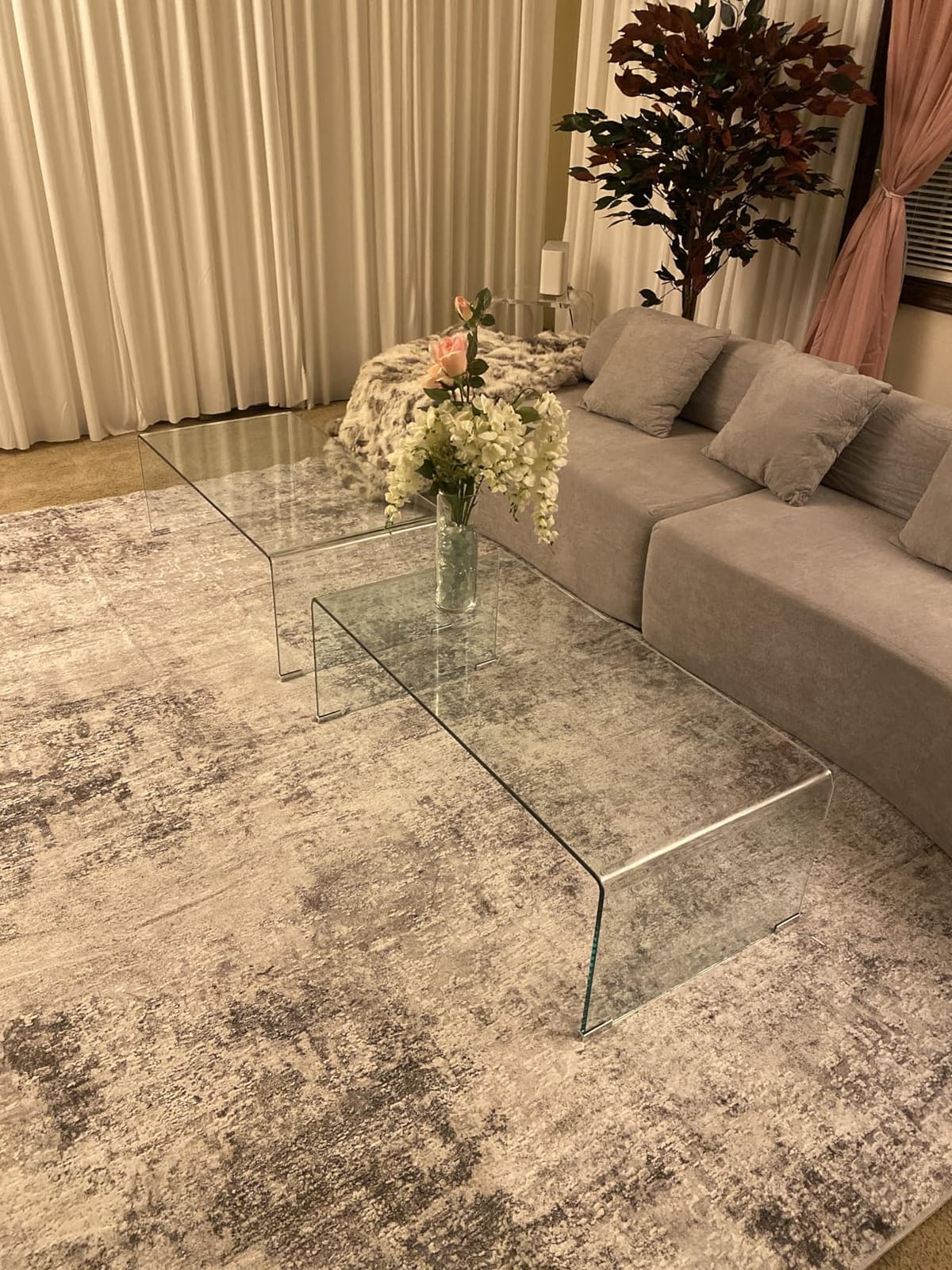 Modern 2-Tier Tempered Glass Coffee Table, Rectangular Center Table with Black Legs & Storage Shelf, Clear Glass Cocktail Table for Living Room, Home Office, Apartment customer photo 2