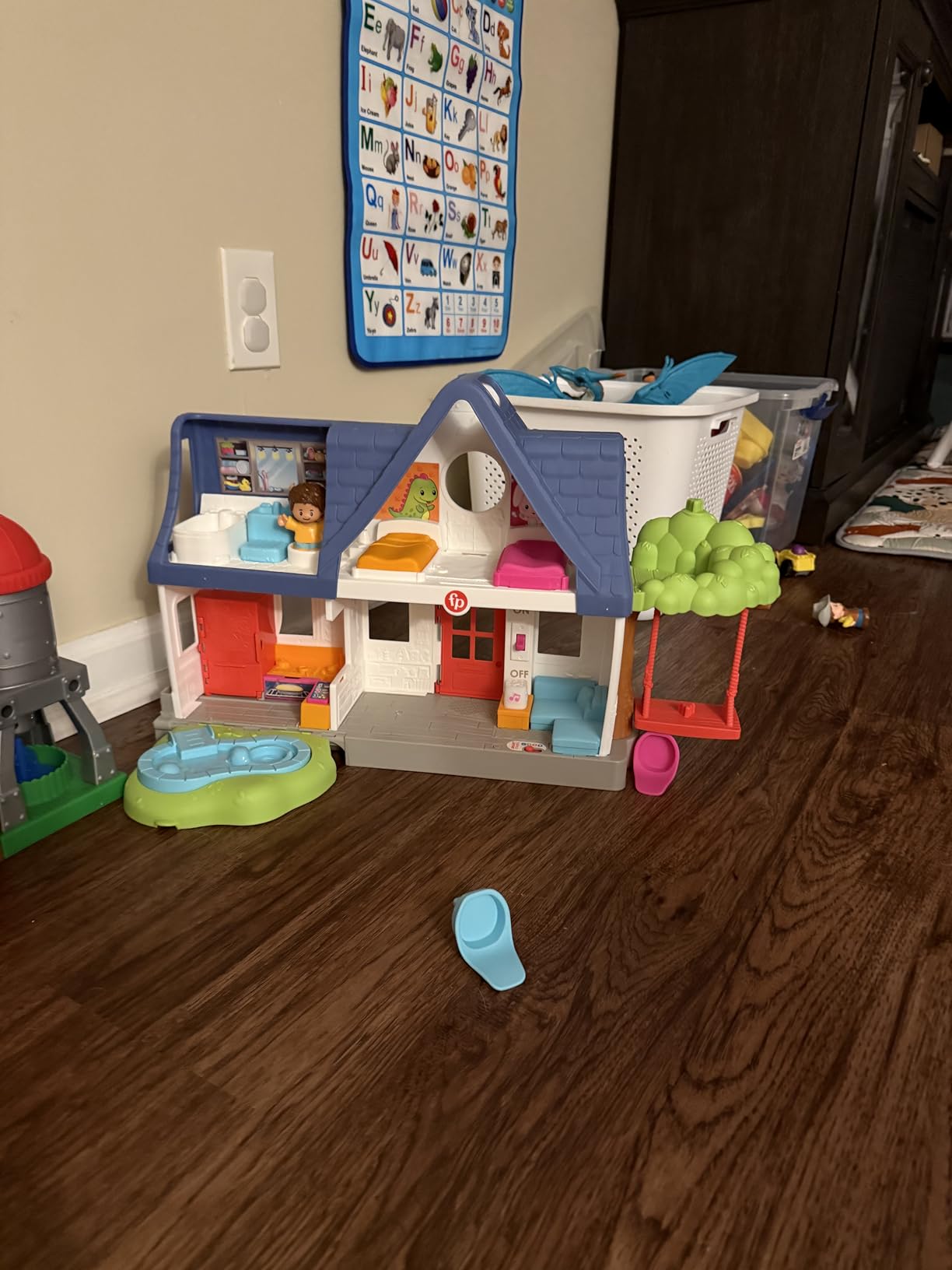 Fisher-Price Little People Friends Together Play House customer photo 2