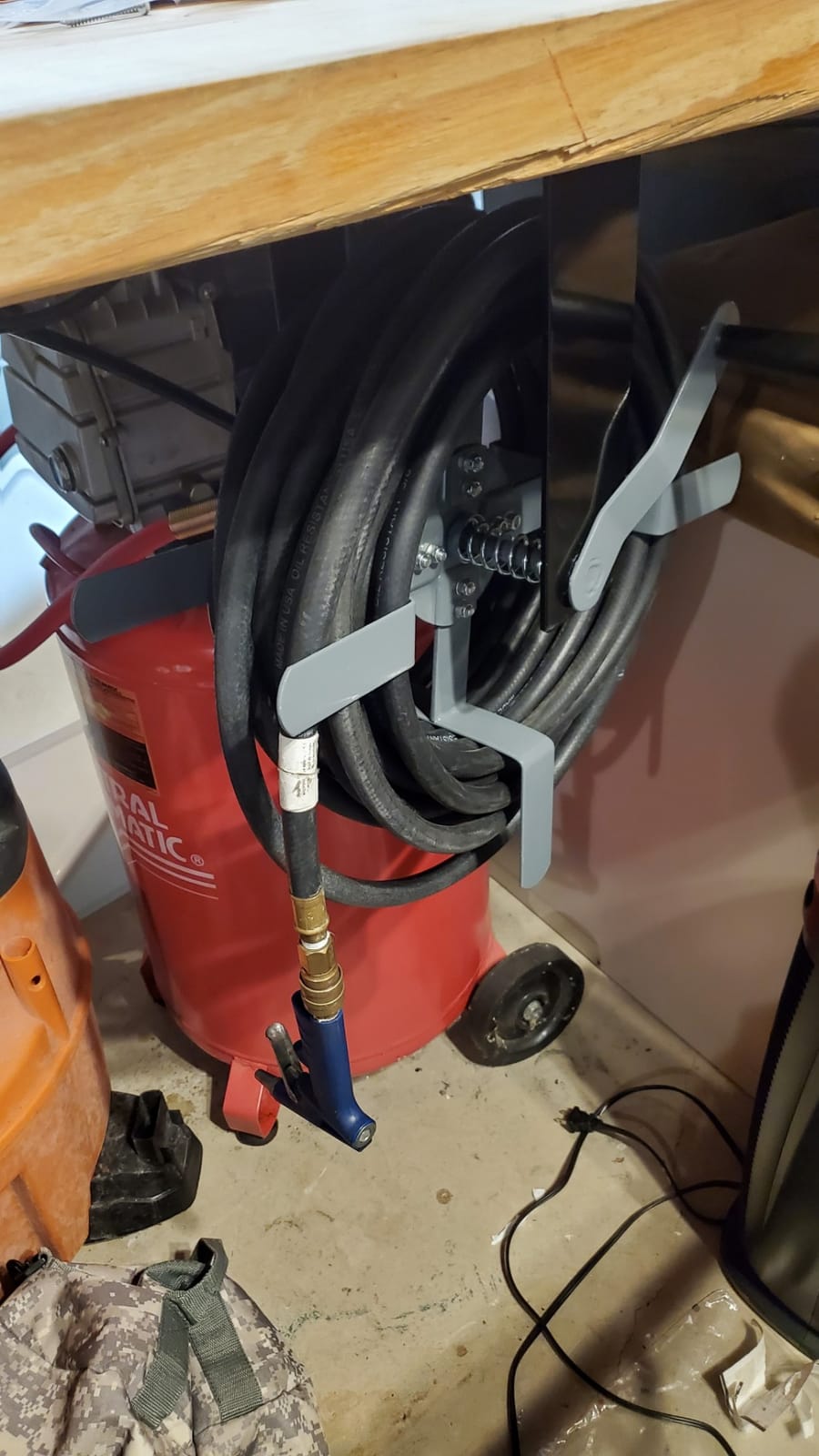 Primefit HRM38100 Manual Air Hose Reel with 100ft Capacity using 3/8