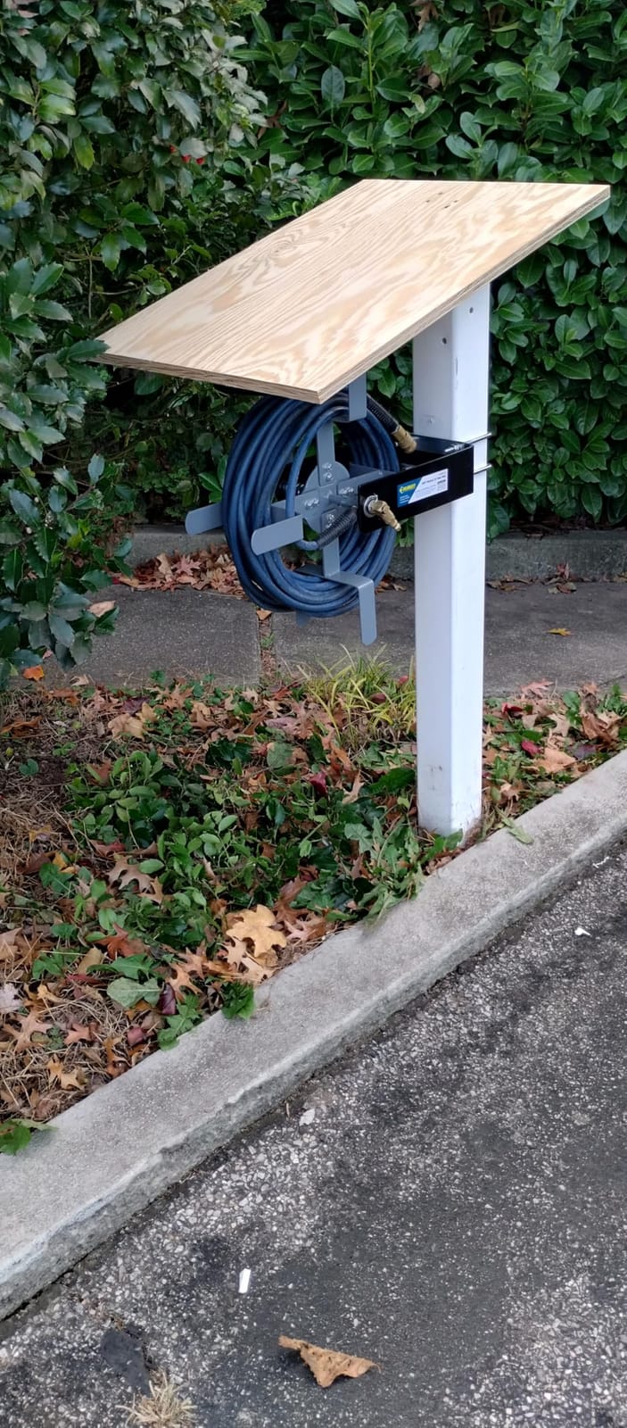 Primefit HRM38100 Manual Air Hose Reel with 100ft Capacity using 3/8