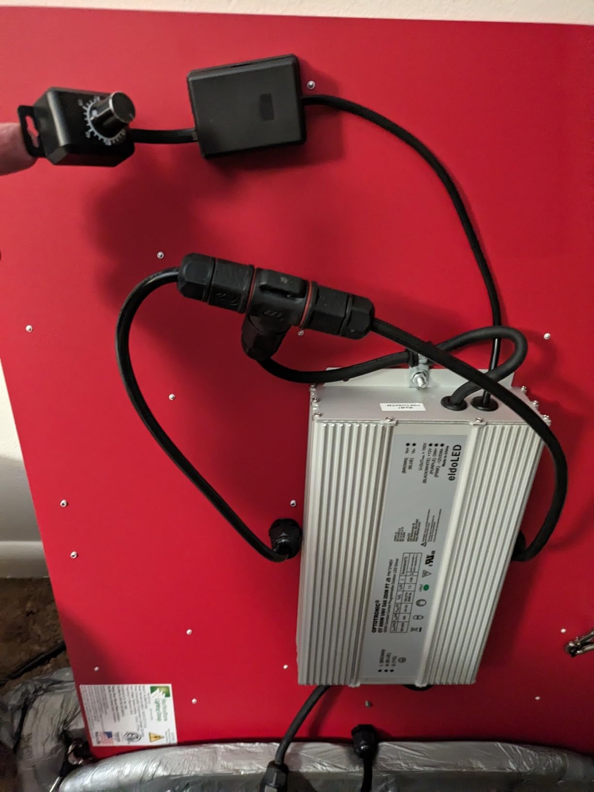 HLG 600 Rspec FR 600W 120V LED Quantum Board Grow Light, Growing Lights for Indoor Plants, Full Spectrum, Dimmable customer photo 2