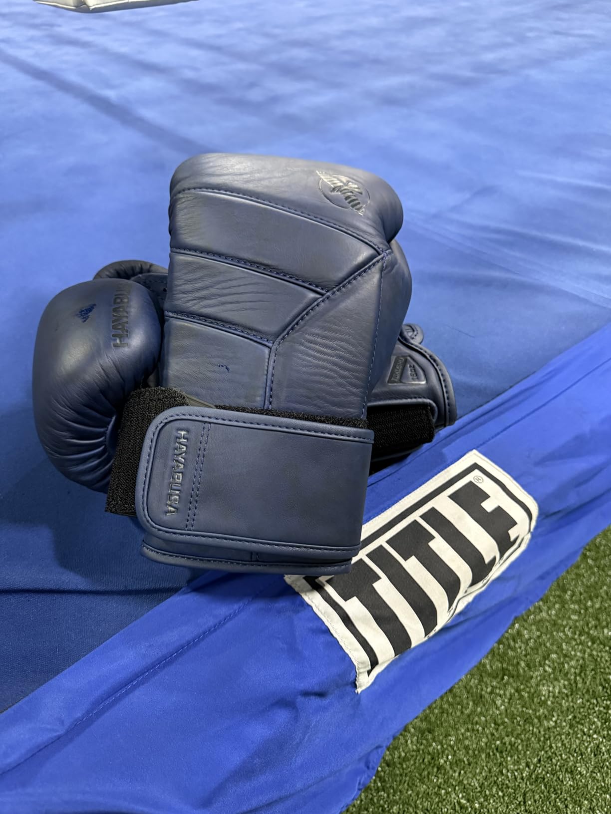 Hayabusa T3 LX Leather Boxing Gloves customer photo 2