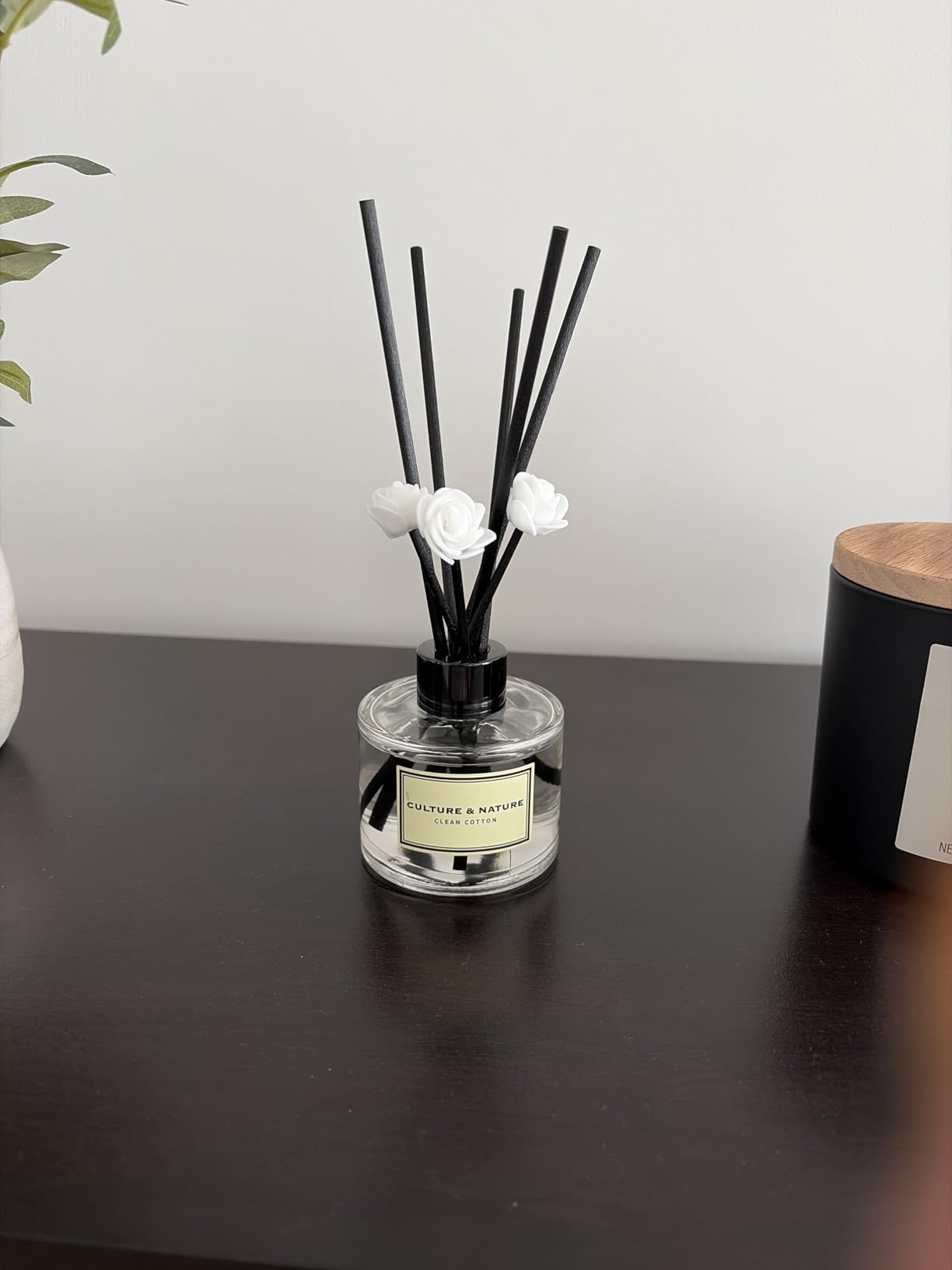 CULTURE & NATURE Reed Diffuser Set 6.7oz (200ml) Clean Cotton Scented Diffuser with Sticks Home Fragrance Reed Diffuser for Bathroom Shelf Decor customer photo 2