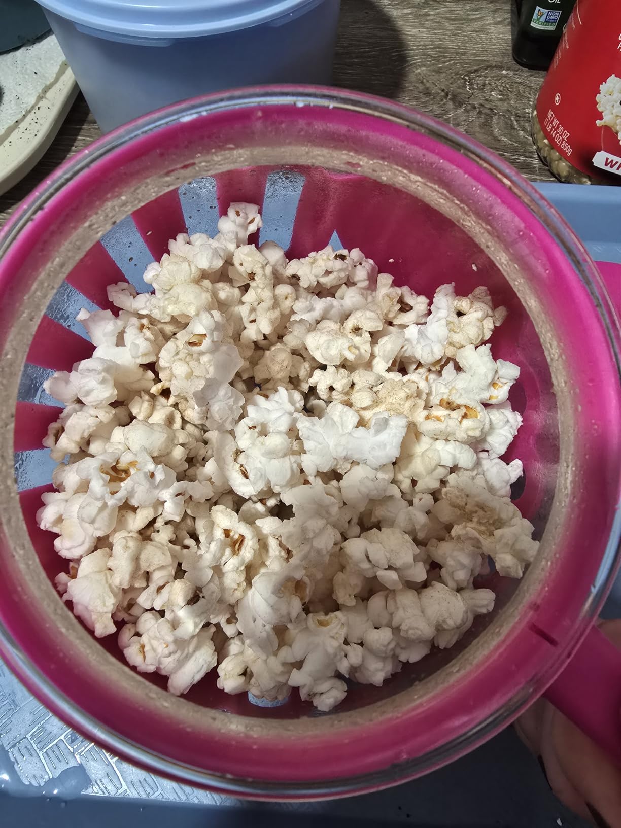Ecolution Patented Micro-Pop Microwave Popcorn Popper with Temperature Safe Glass, 3-in-1 Lid Measures Kernels and Melts Butter, Made Without BPA, Dishwasher Safe, 1.5-Quart, Teal customer photo 2