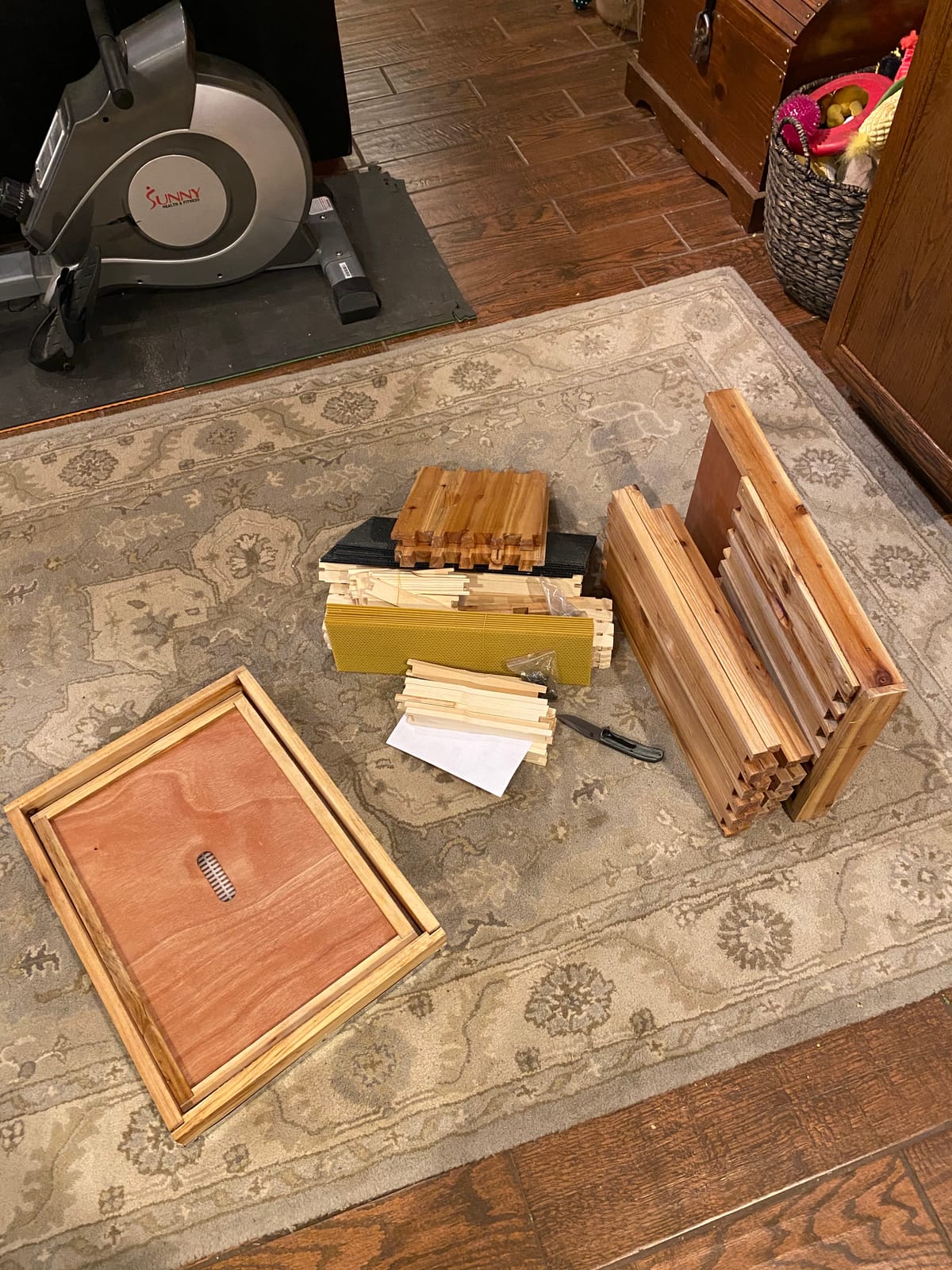 Beehive 8 Frame Bee Hives and Supplies Starter Kit, Bee Hive for Beginner, Honey Bee Hives Includes 1 Deep Bee Boxes, 1 Bee Hive Super with Beehive Frames and Foundation customer photo 2