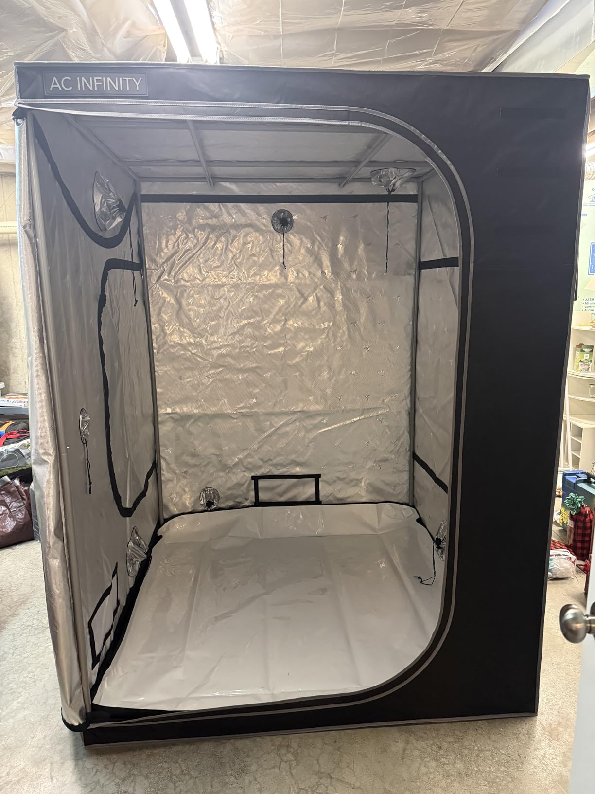 AC Infinity CLOUDLAB 866, Advance Grow Tent 5x5, Thickest Poles & Mylar customer photo 2
