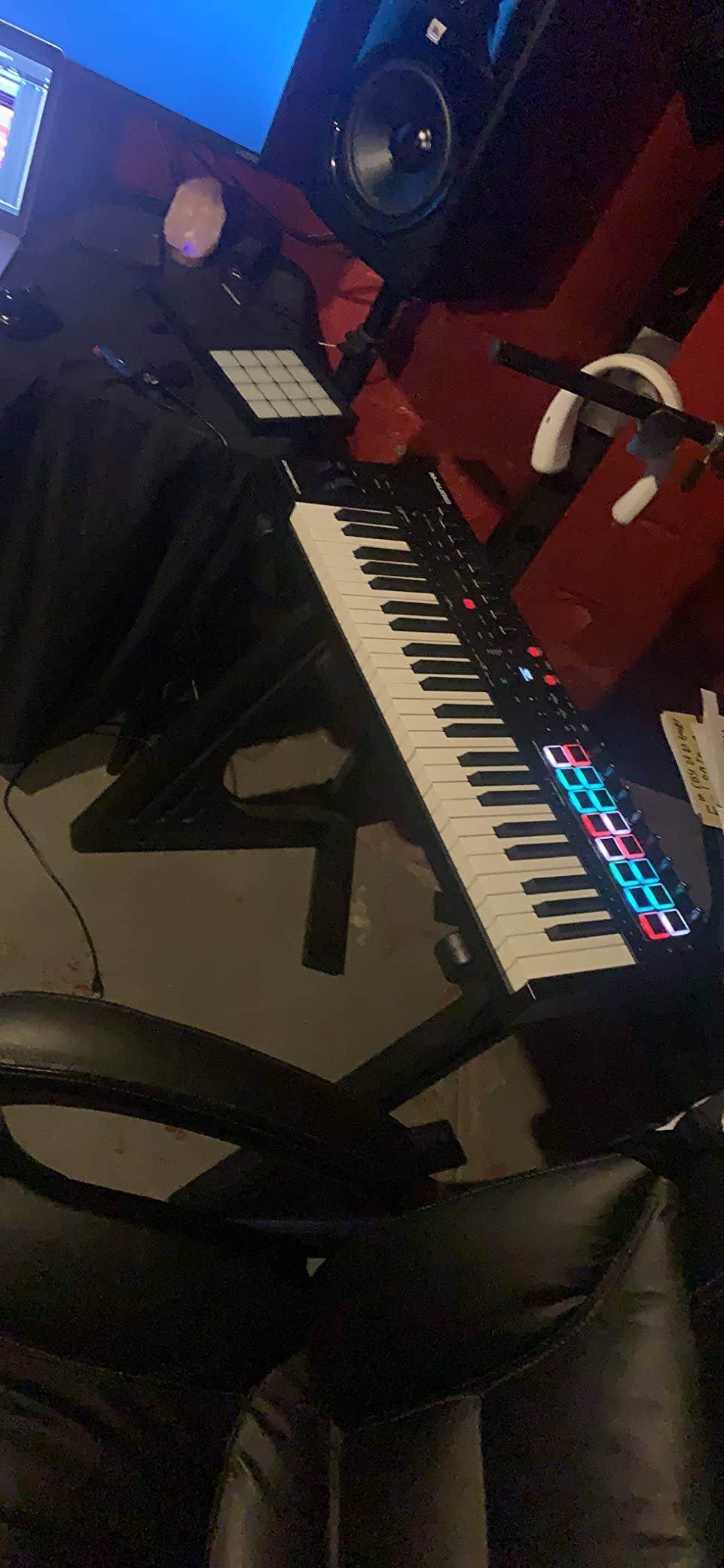 M-AUDIO Oxygen Pro 61 USB MIDI Keyboard Controller customer photo 1