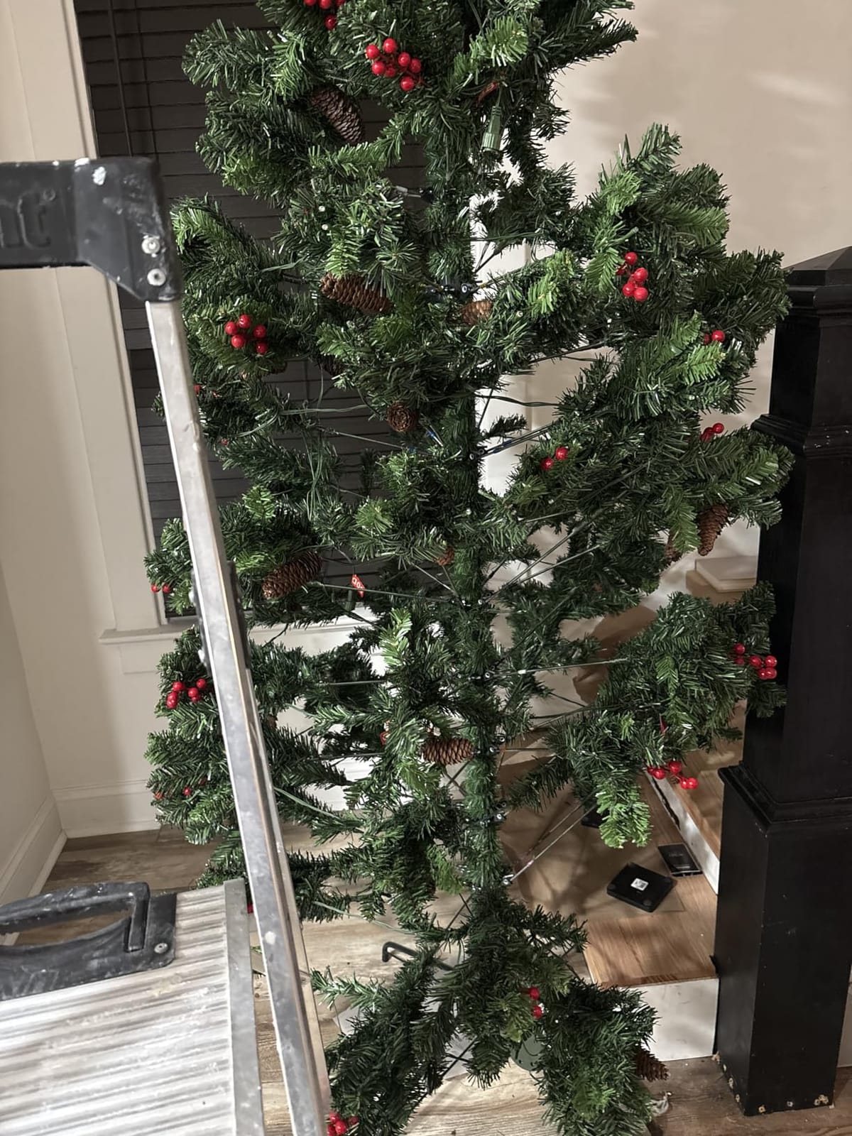 Best Choice Products 6ft Pre-Lit Spruce Pencil Christmas Tree Pre-Decorated w/Twinkling LED Lights Holiday Decoration w/ 250 Lights, 618 Tips, Pine Cones, Metal Hinges & Base - Green customer photo 1