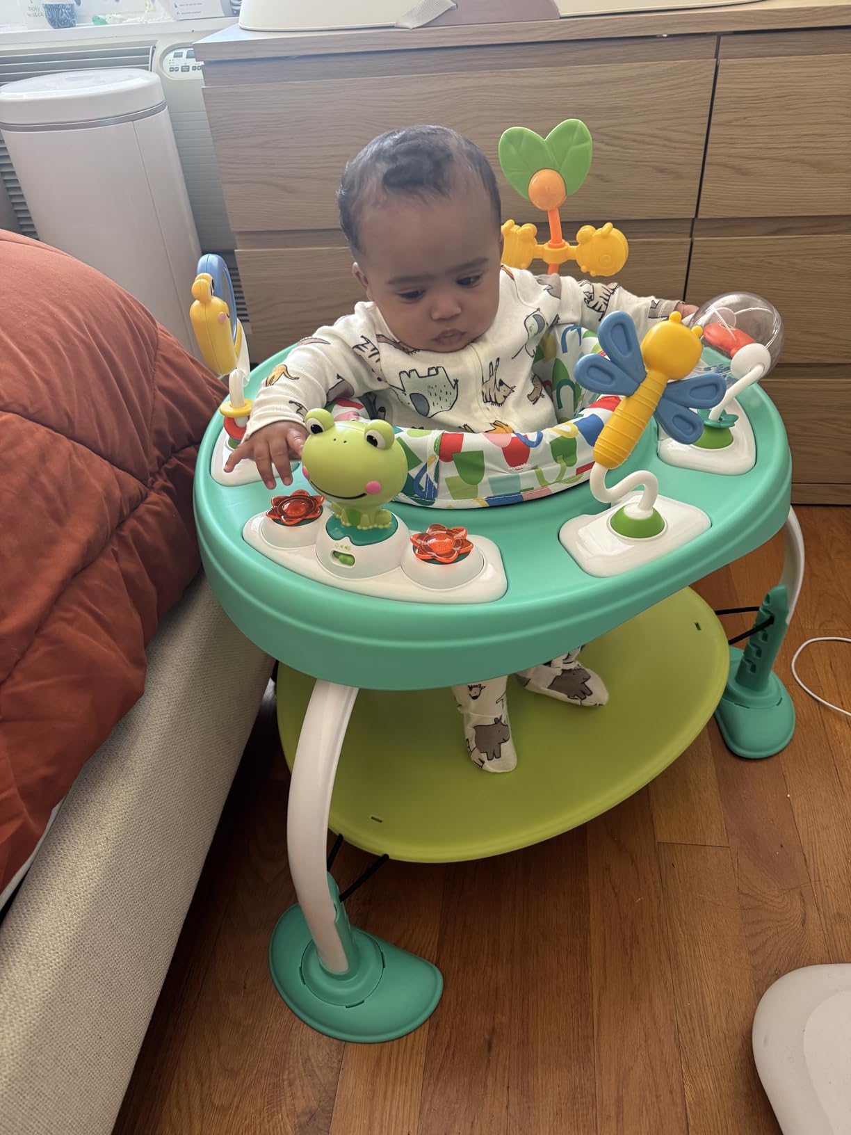 Bright Starts Bounce Bounce Baby 2-in-1 Activity Center Jumper & Table - Playful Pond (Green), 6 Months+ customer photo 2