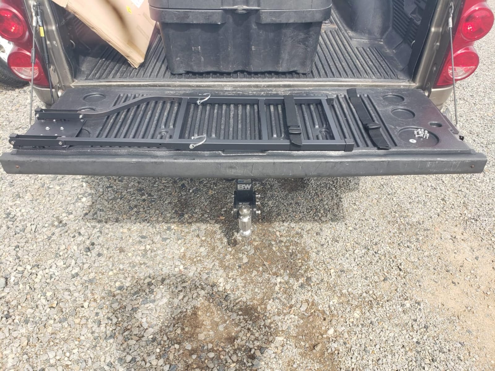 Tailgate Ladder Pickup Truck Accessories Universal Extension Step Ladder with Stainless Steel Self Drilling Hex Screws customer photo 2